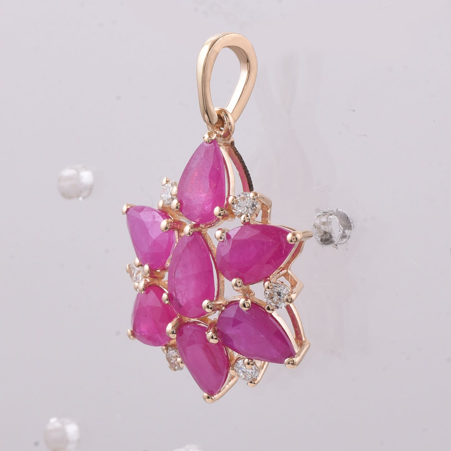 3.52 Ct Pear Natural Ruby 14K Gold Pendant