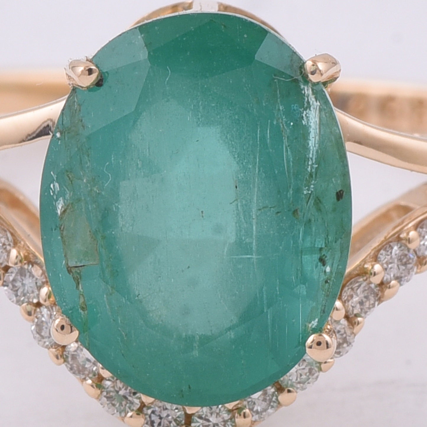 2.68 Ct Oval Natural Emerald 14K Gold Ring