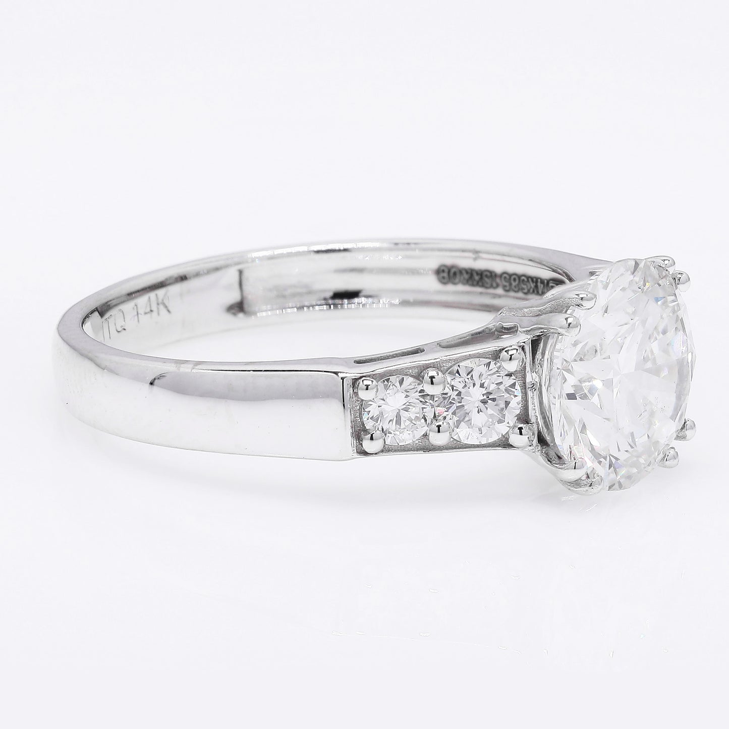 2.31 Ct Round Brilliant Lab Grown Diamond 14K Gold Ring