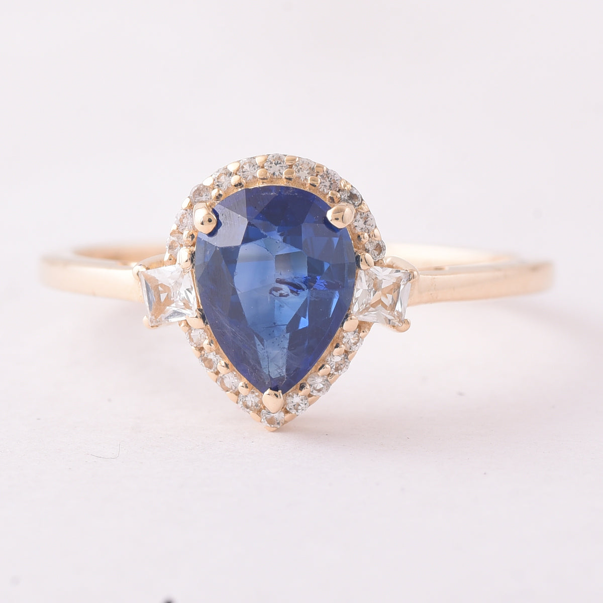 1.42 Ct Pear Sapphire 9K Gold Ring