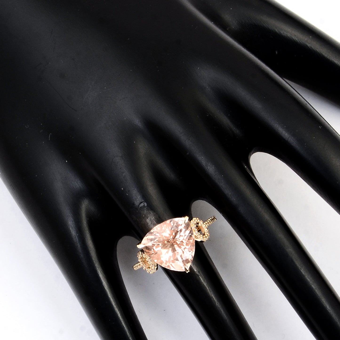 4.45 Carats Natural Beryl Morganite 14K Gold Ring