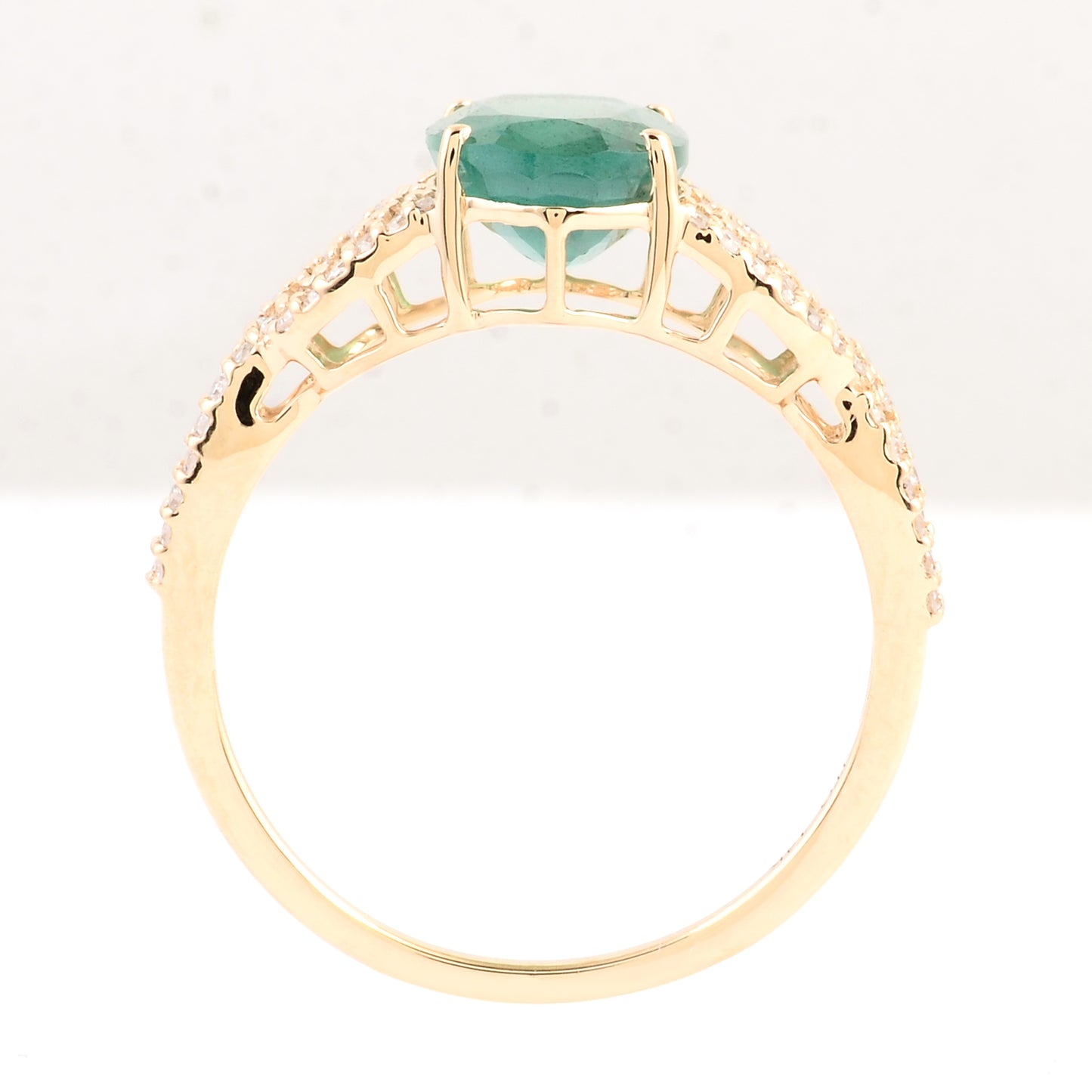 1.97 Ct Oval Mixed Cut Natural Beryl Emerald 14K Gold Ring