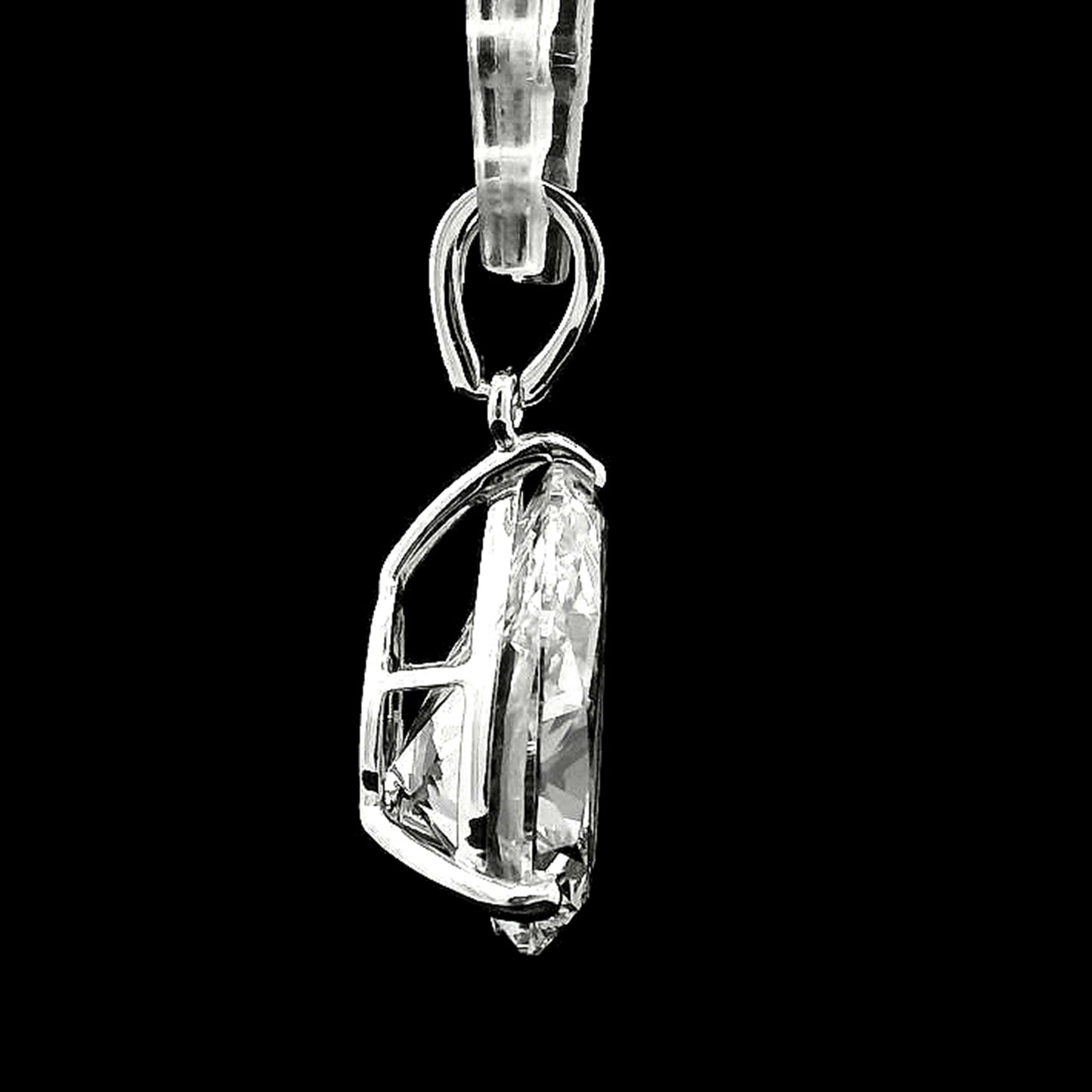 4.47 Carats Lab Grown Diamond 14K Gold Pendant