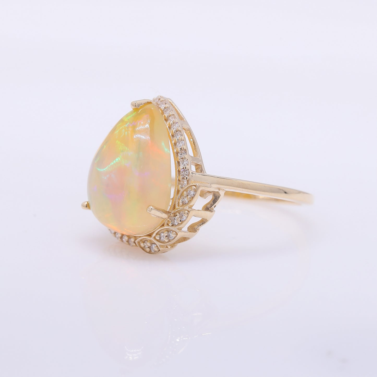 4.22 Ct Pear Cabochon Cut Natural Opal 14K Gold Ring
