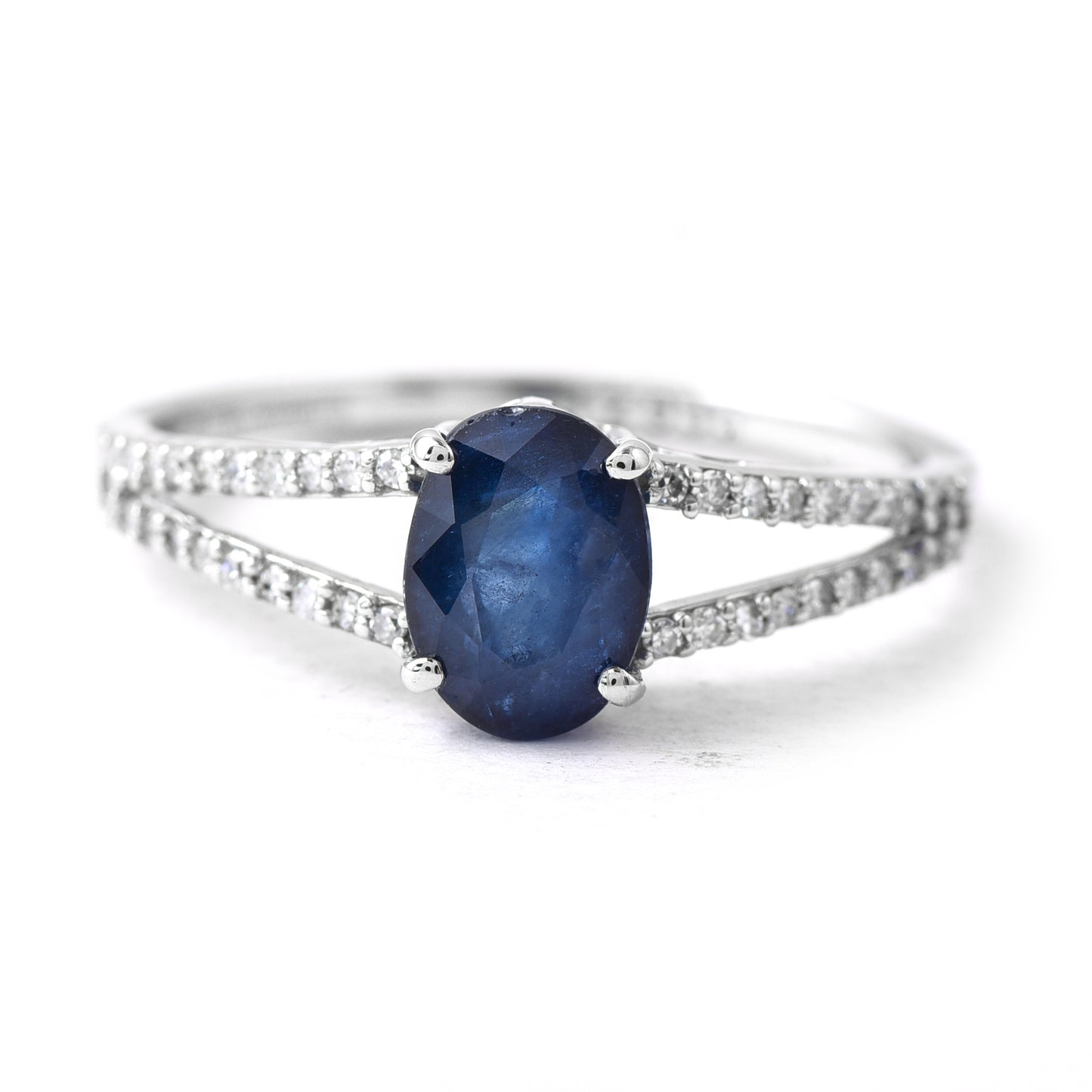 1.48 Ct Oval Sapphire 950 Platinum Ring