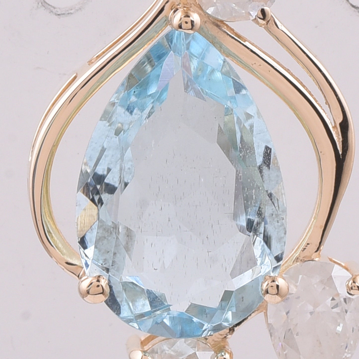 3.21 Ct Pear Natural Aquamarine 14K Gold Pendant