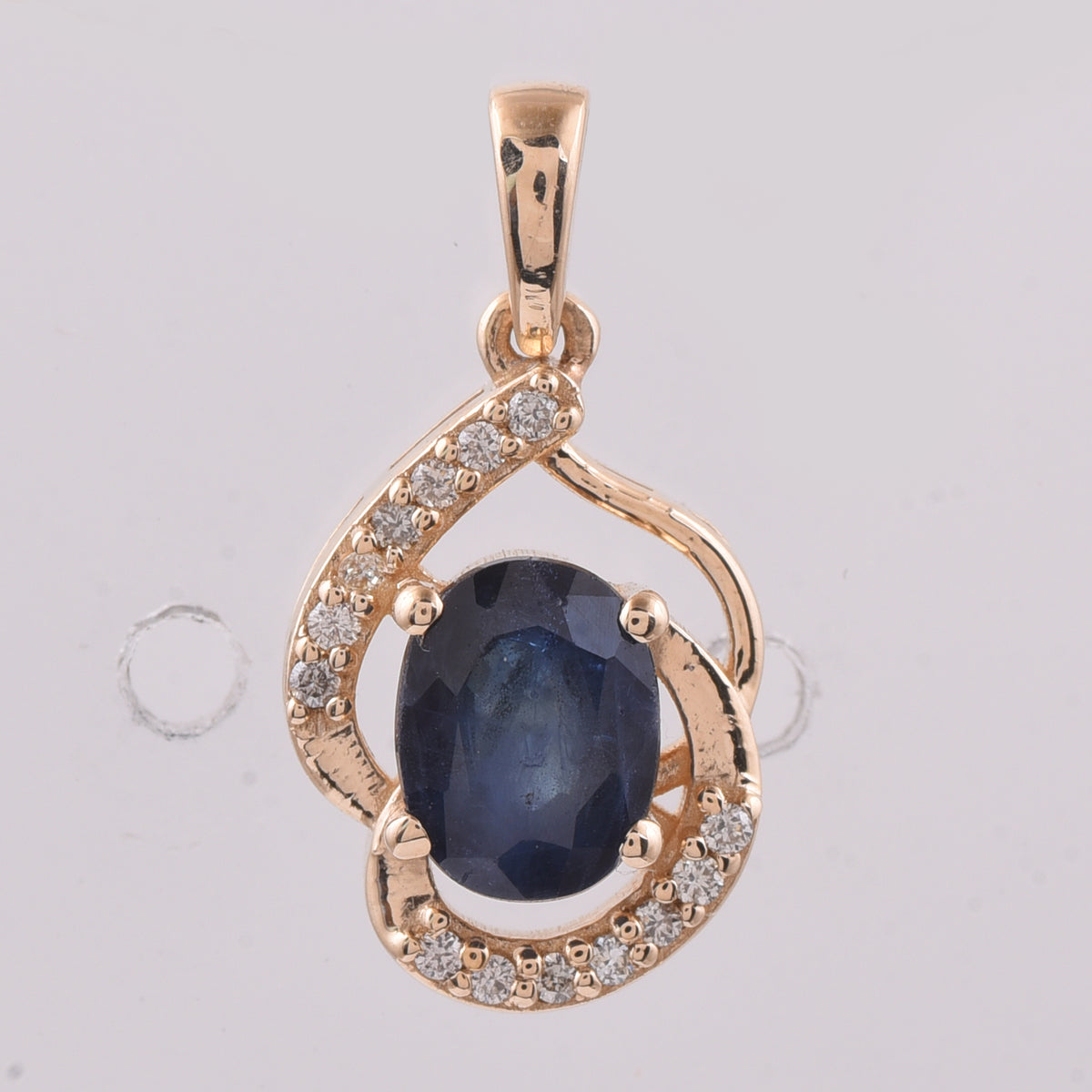 1.25 Ct Oval Natural Sapphire 14K Gold Pendant