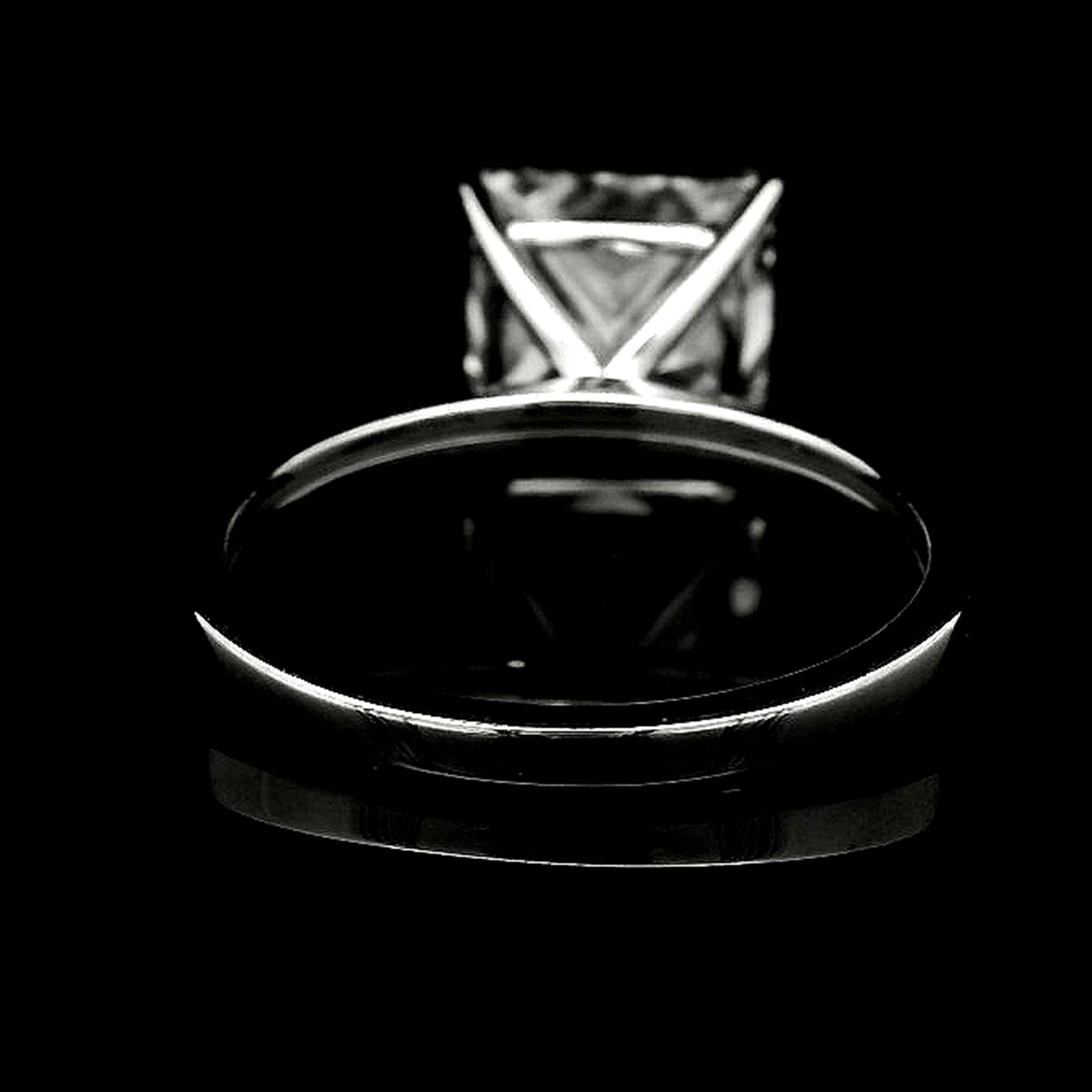 3.95 Carats Lab Grown Diamond 14K Gold Ring