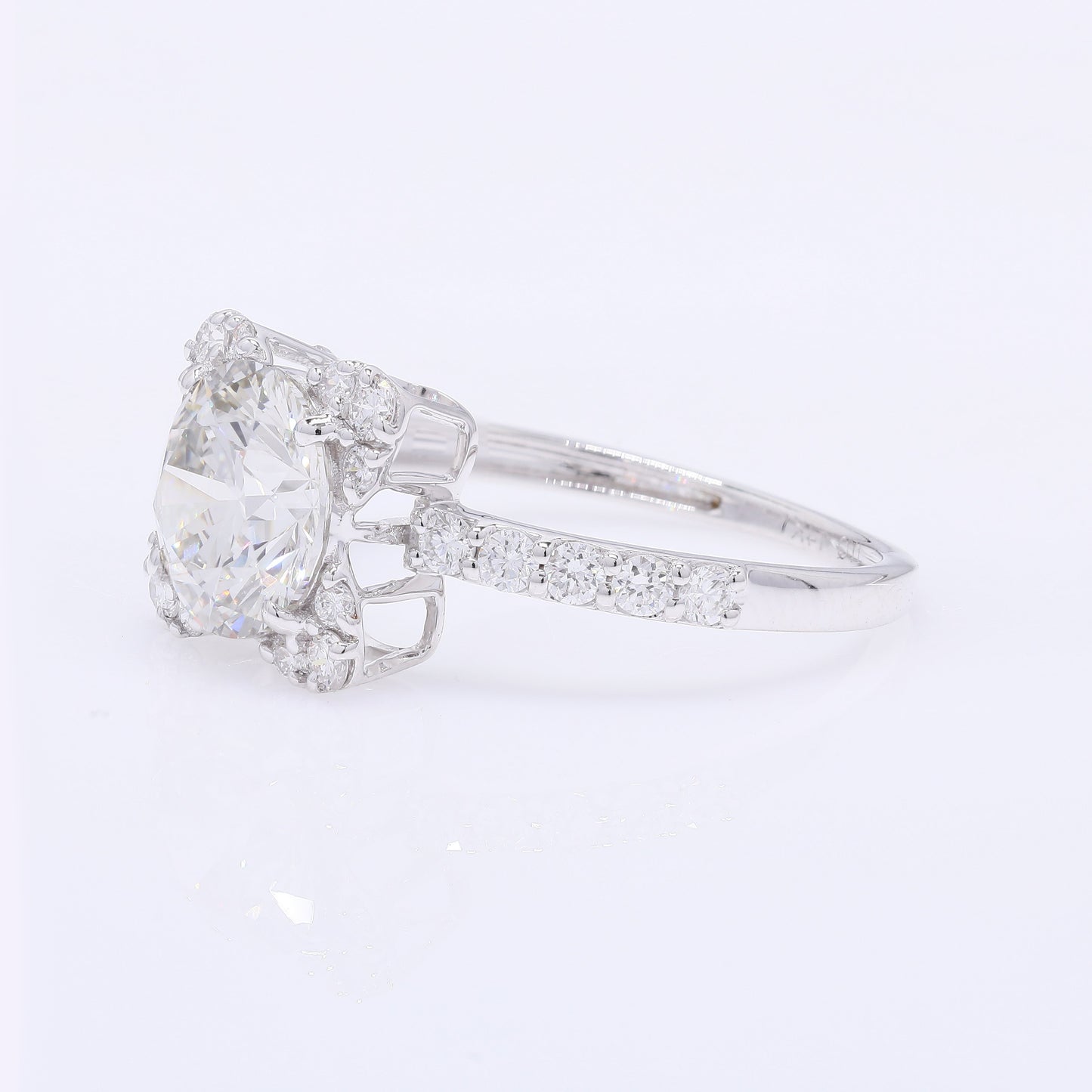 2.57 Carats Lab Grown Diamond 14K Gold Ring