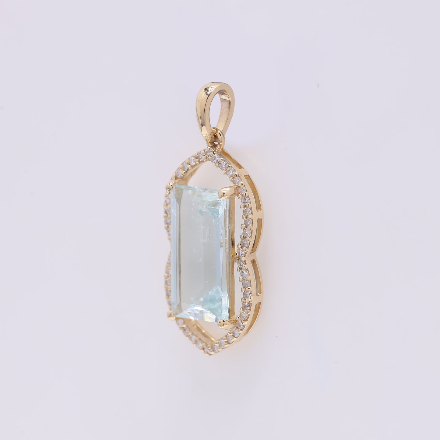 2.84 Ct Rectangle Step Cut Natural Aquamarine 14K Gold Pendant