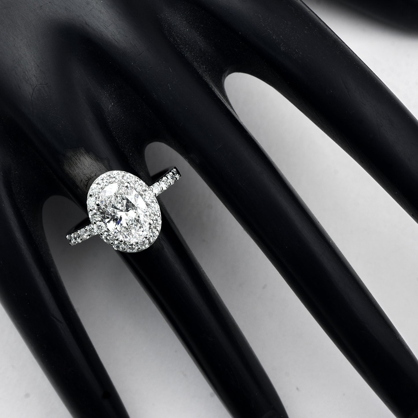 2.09 Carats Lab Grown Diamond 950 Platinum Ring