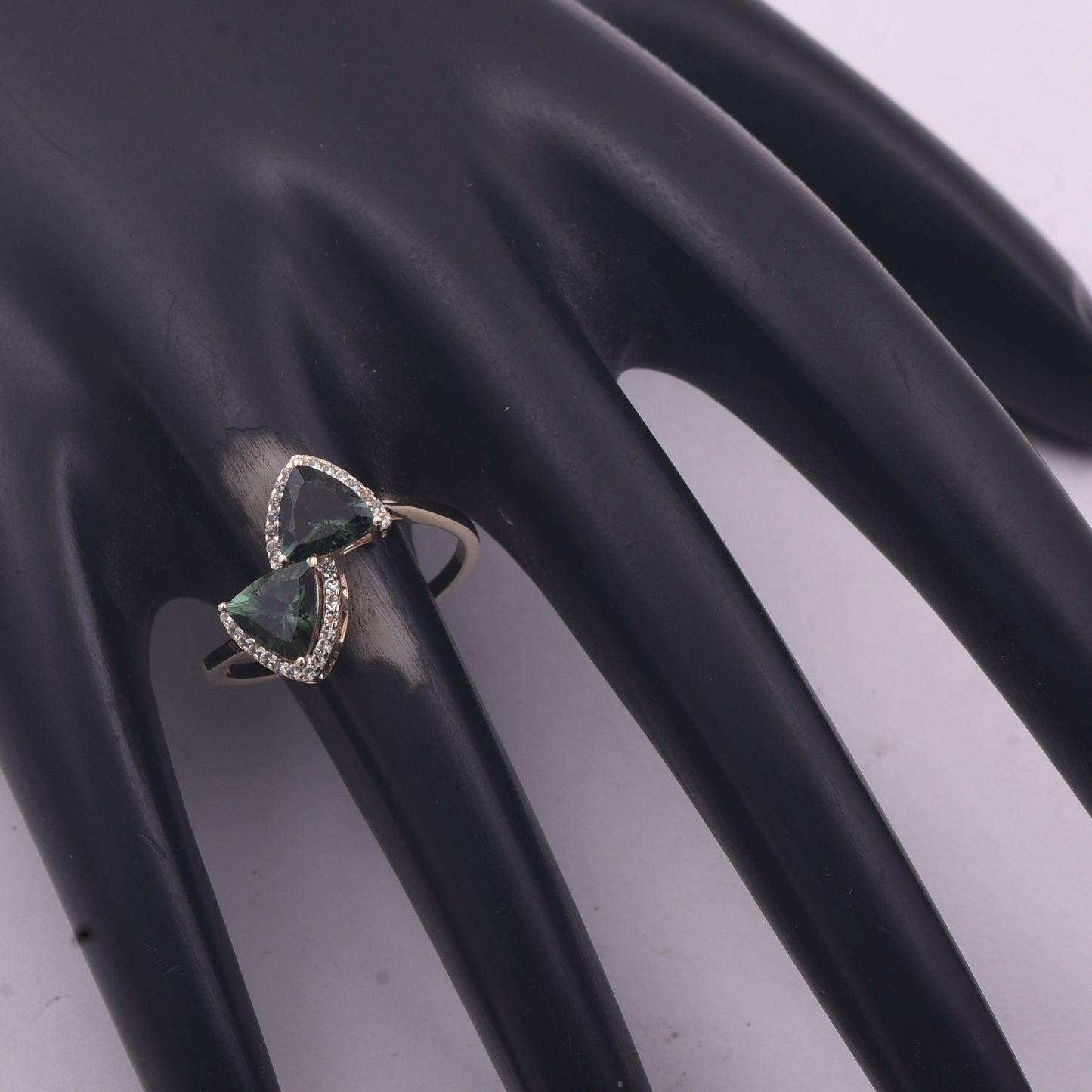 1.55 Ct Trillion Tourmaline 9K Gold Ring