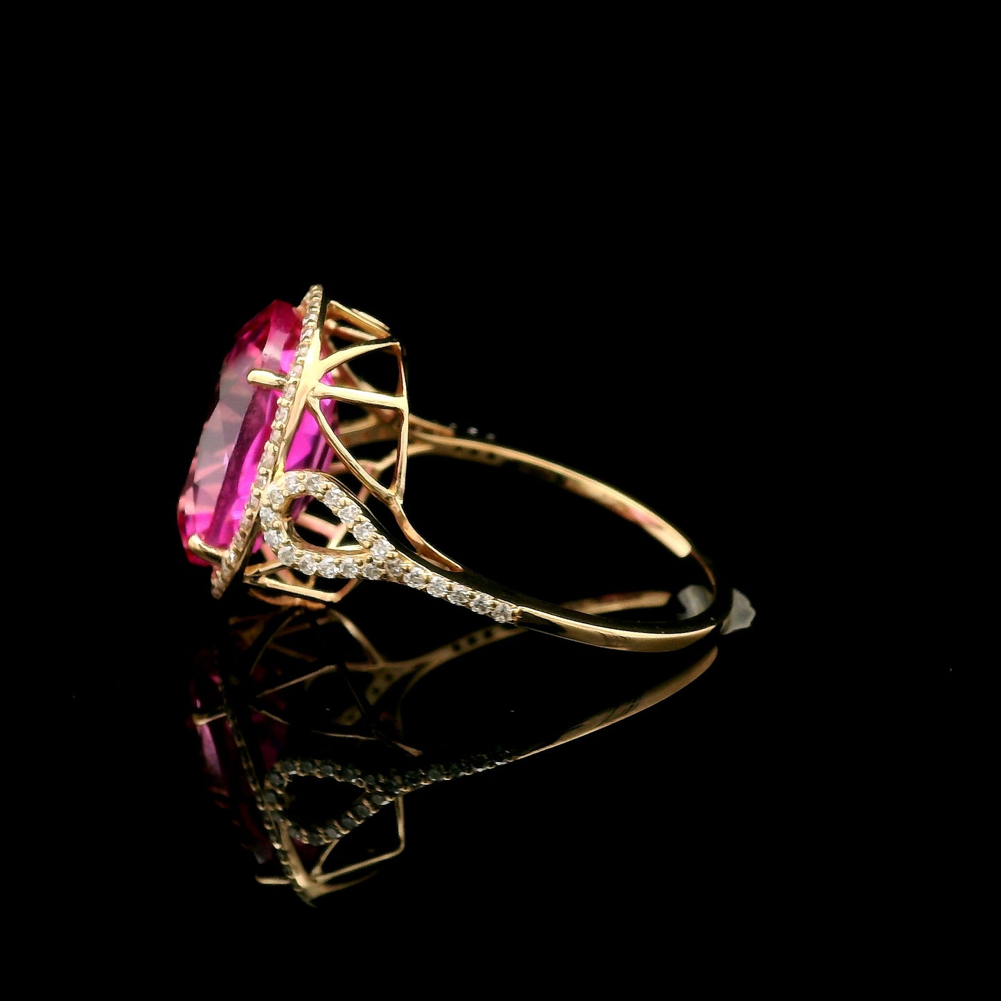 7.87 Ct Oval Mixed Cut Lab Grown Pink Sapphire 14K Gold Ring