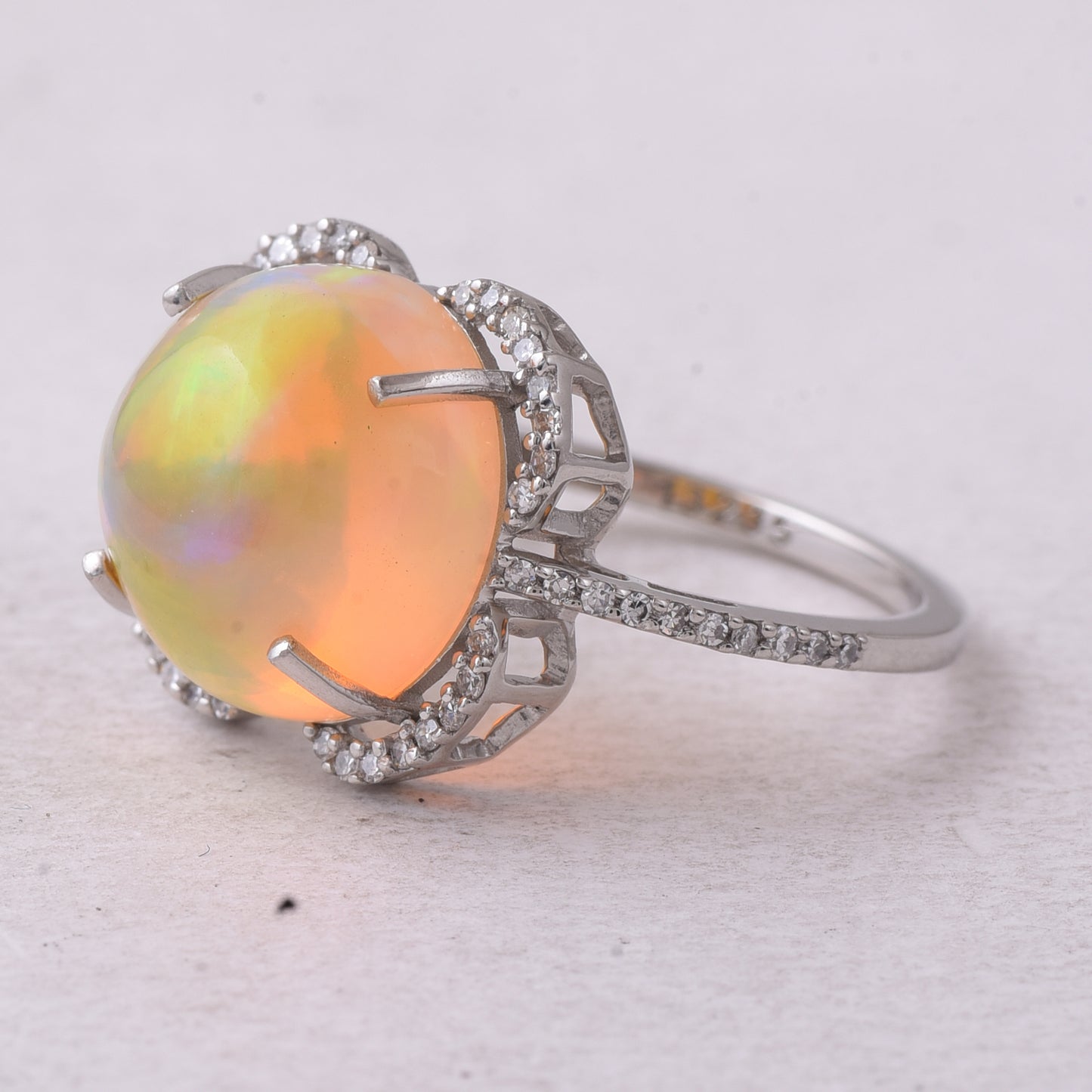 5.04 Ct Round Cabochon Cut Natural Opal 950 Platinum Ring