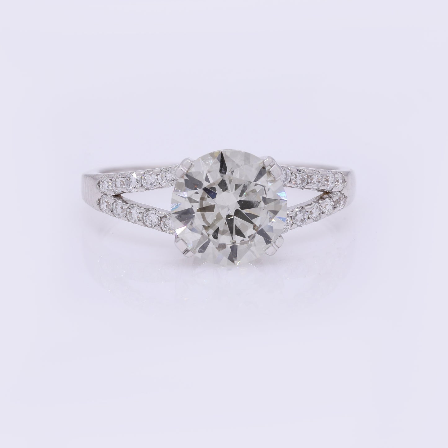 2.25 Carats Lab Grown Diamond 14K Gold Ring