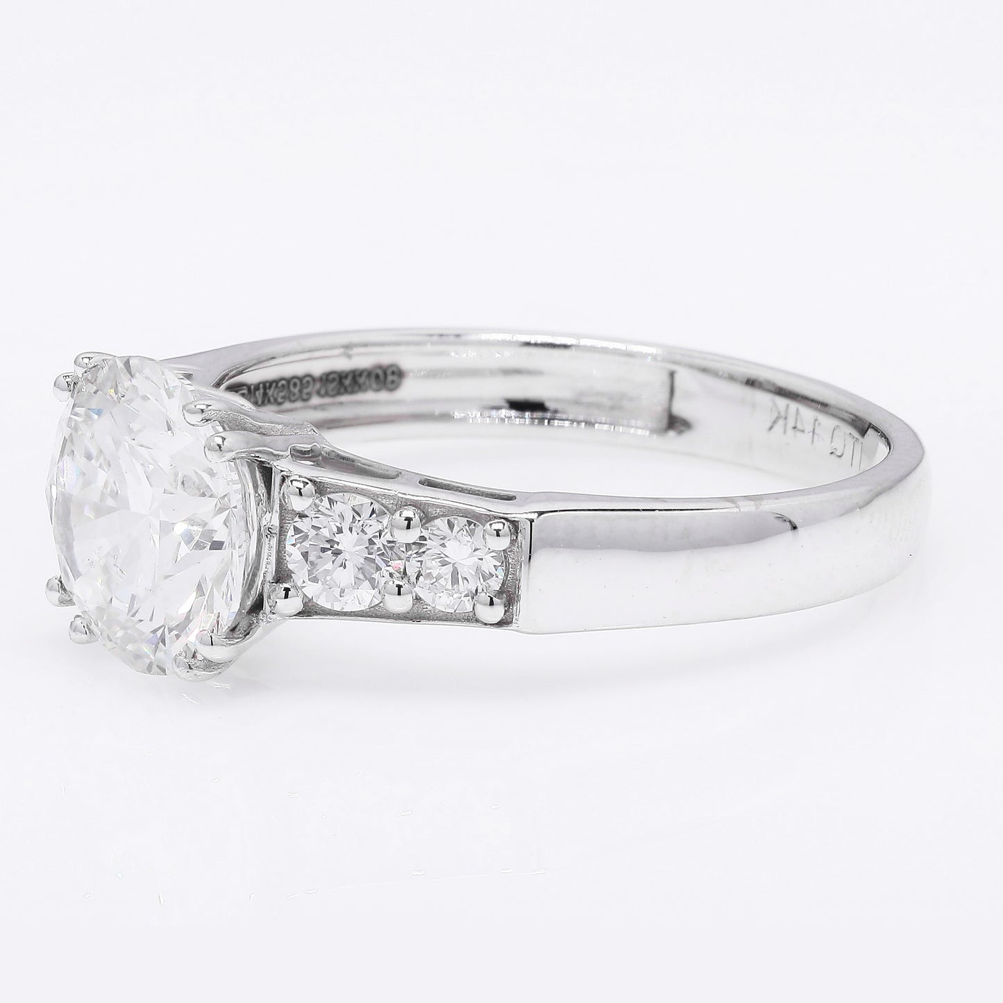 2.31 Ct Round Brilliant Lab Grown Diamond 14K Gold Ring