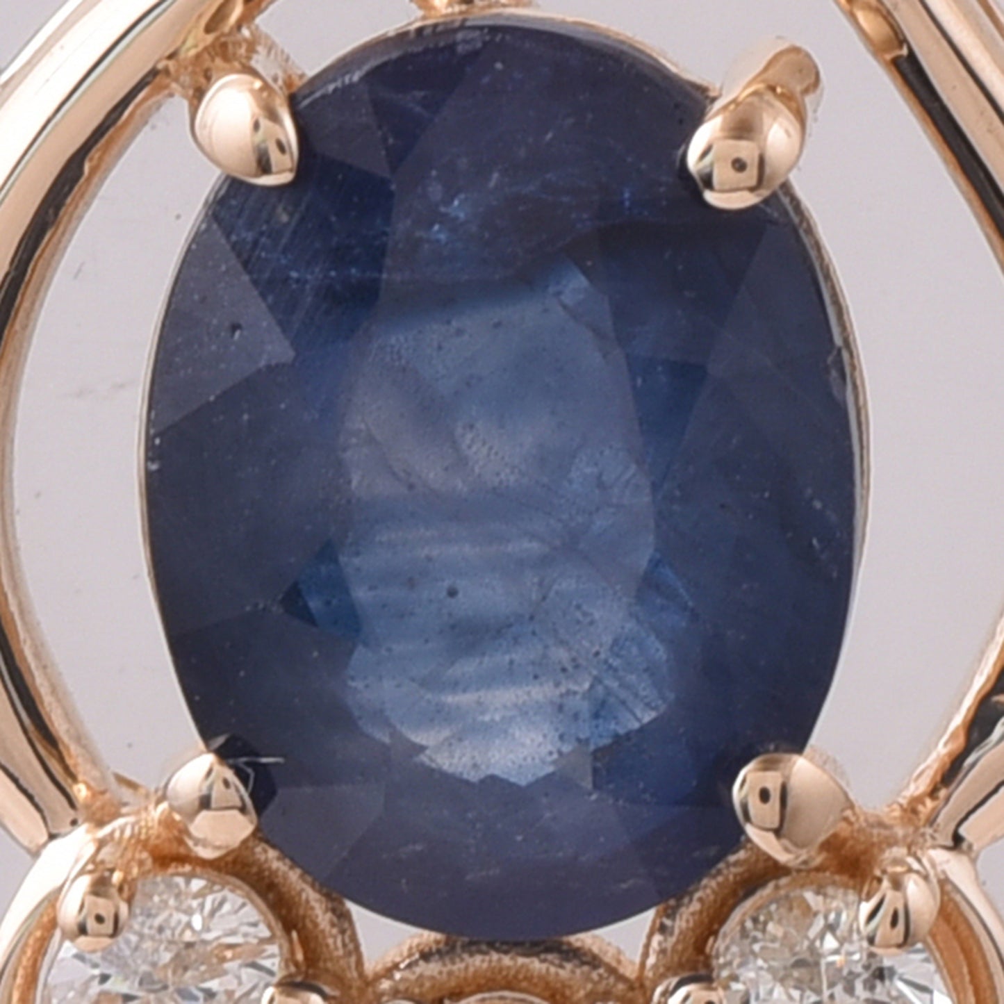 2.01 Ct Oval Mixed Cut Natural Sapphire 14K Gold Pendant