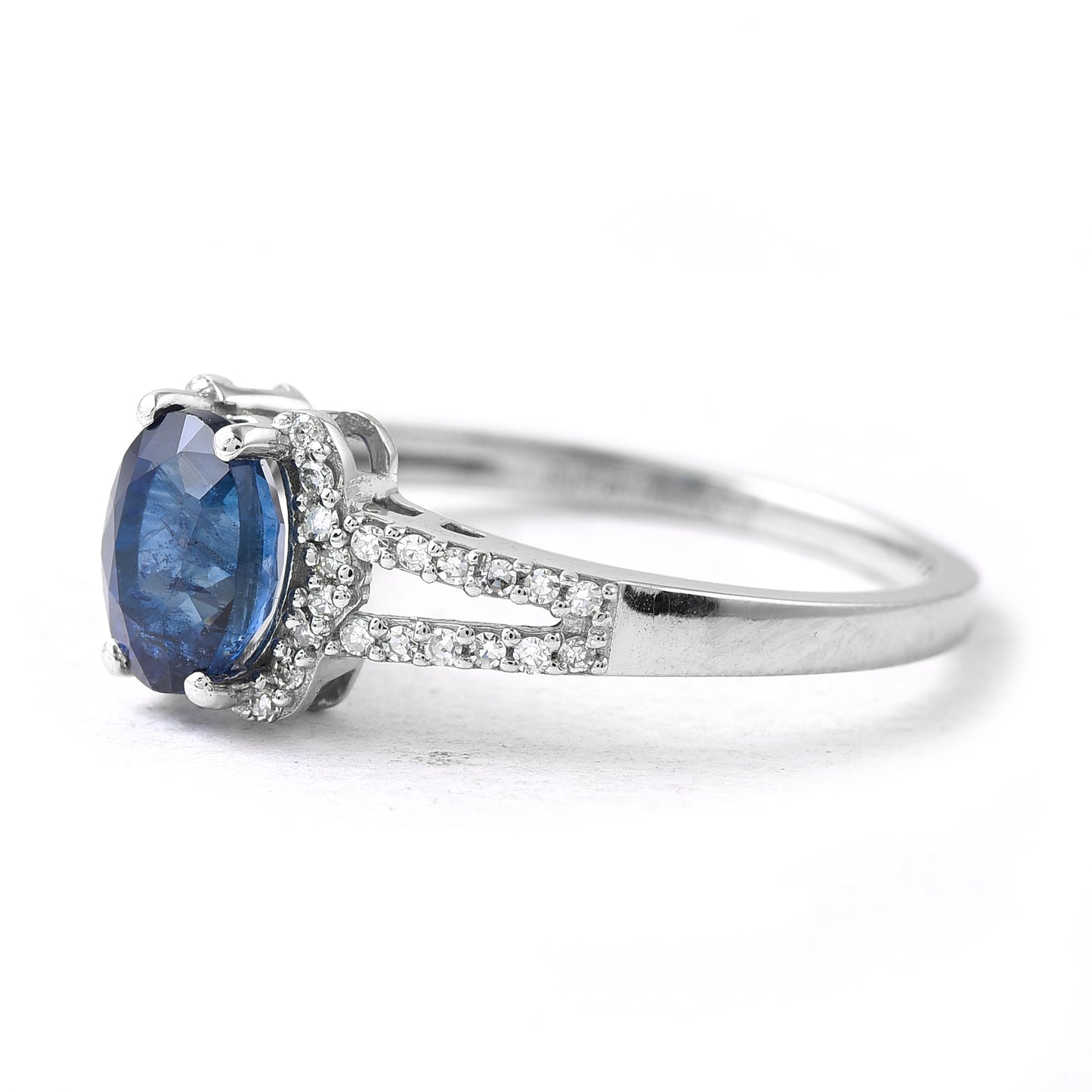 1.40 Ct Oval Sapphire 950 Platinum Ring