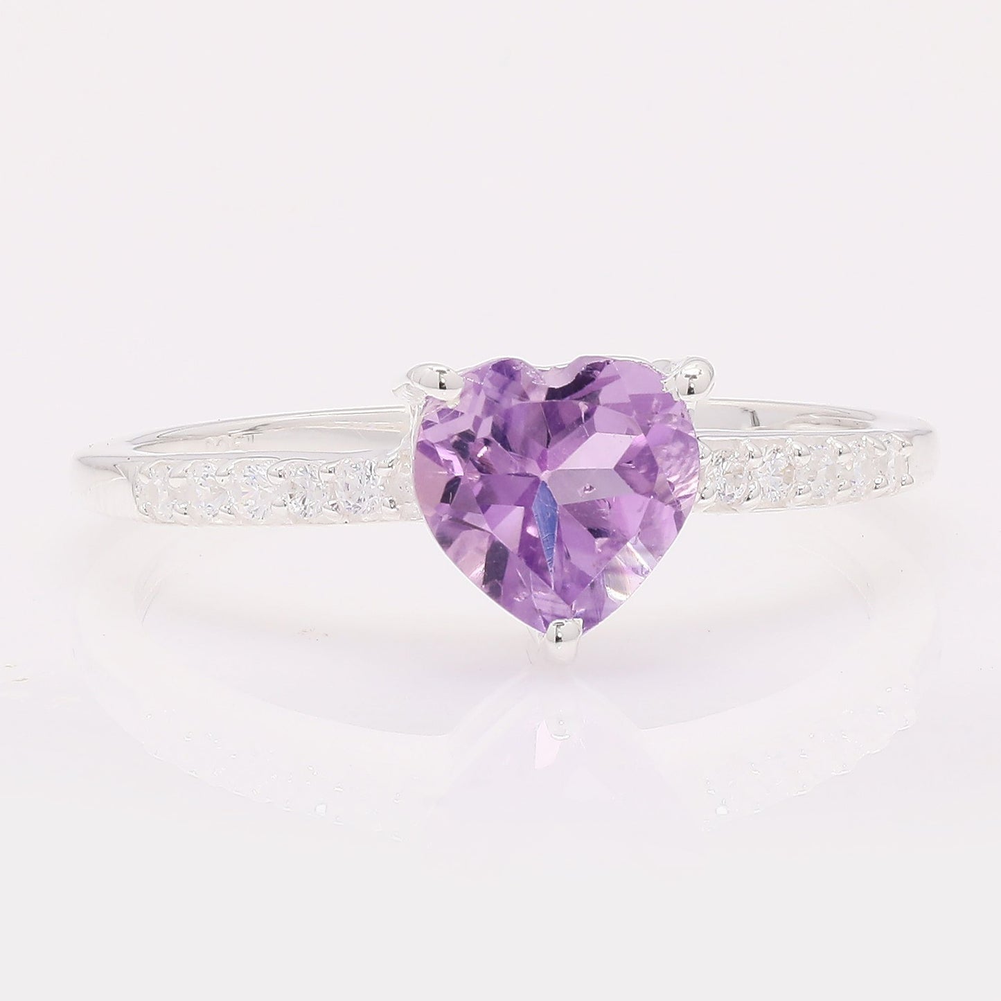 1.63 Ct Heart Amethyst 925 Silver Ring