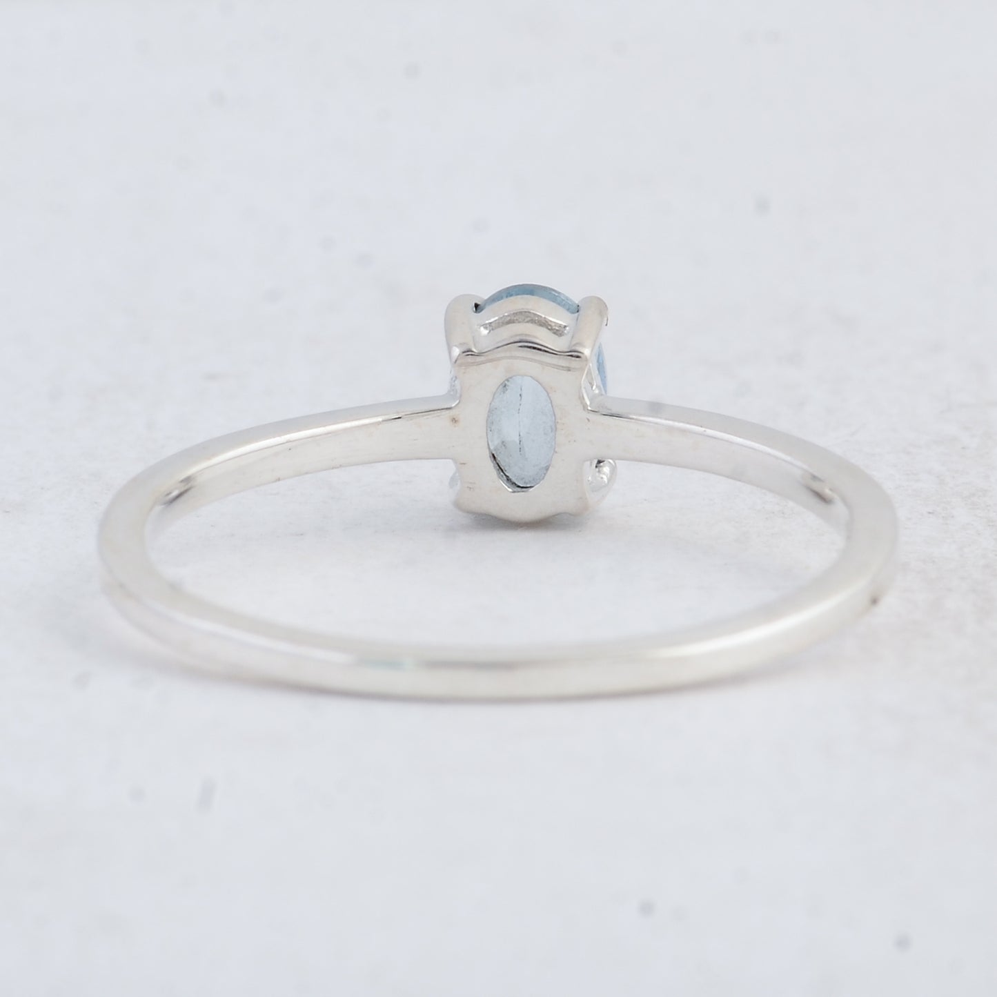 0.45 Ct Oval Swiss Blue Topaz 925 Sterling Silver Ring