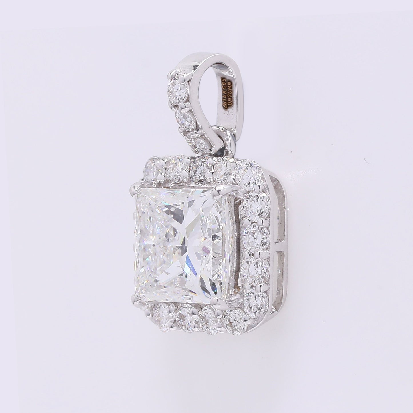 2.42 Carats Lab Grown Diamond 14K Gold Pendant