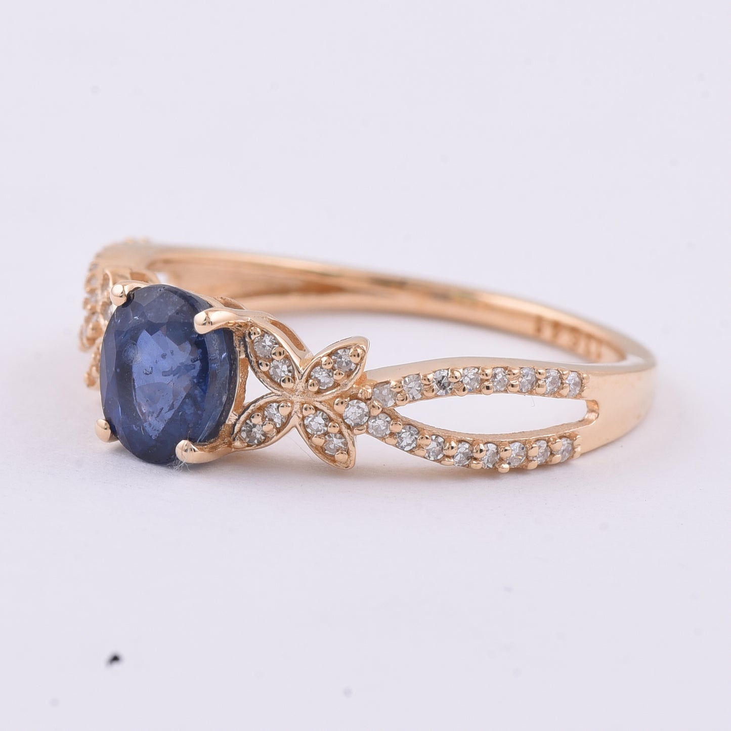 1.22 Ct Oval Natural Sapphire 14K Gold Ring