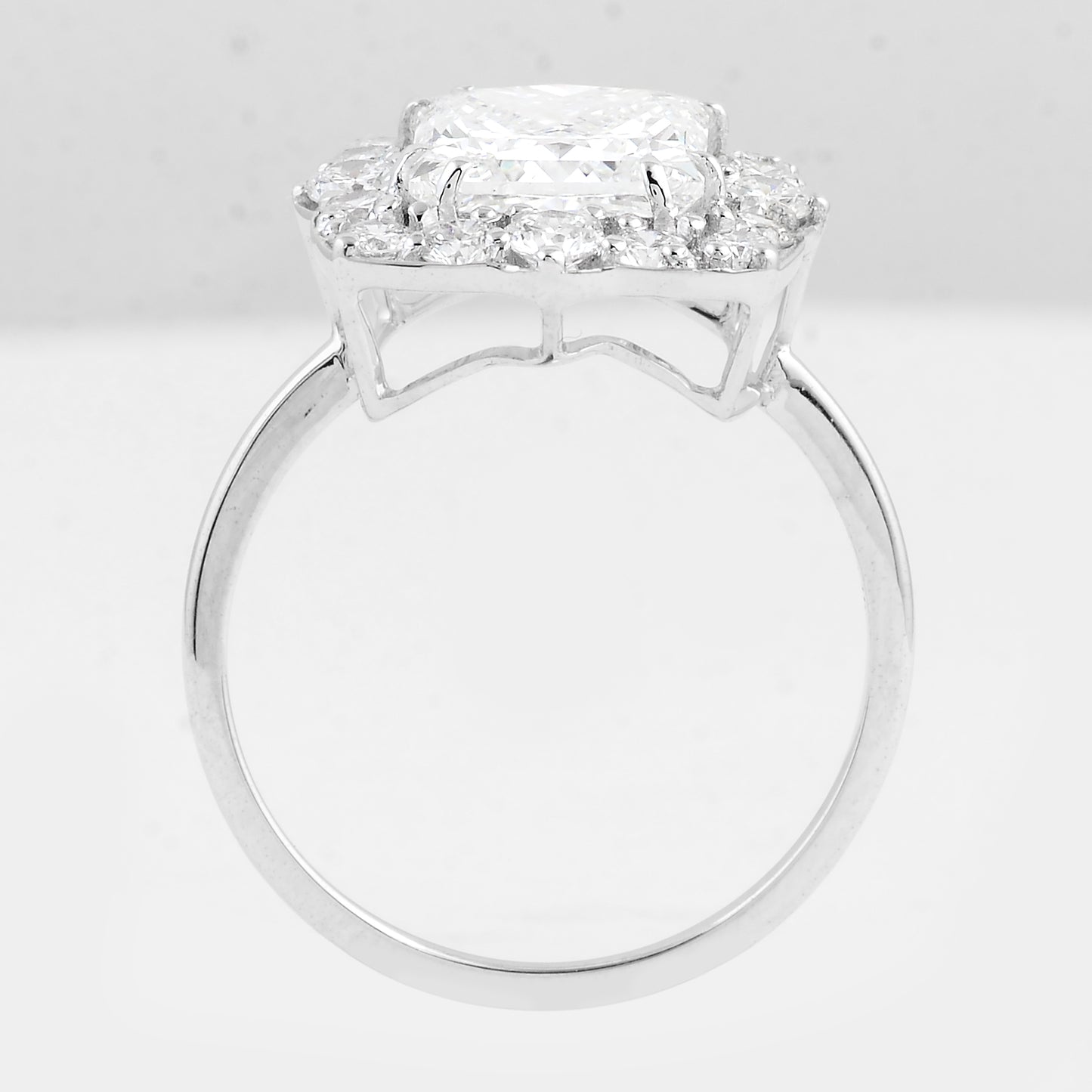 3.78 Carats Lab Grown Diamond 14K Gold Ring