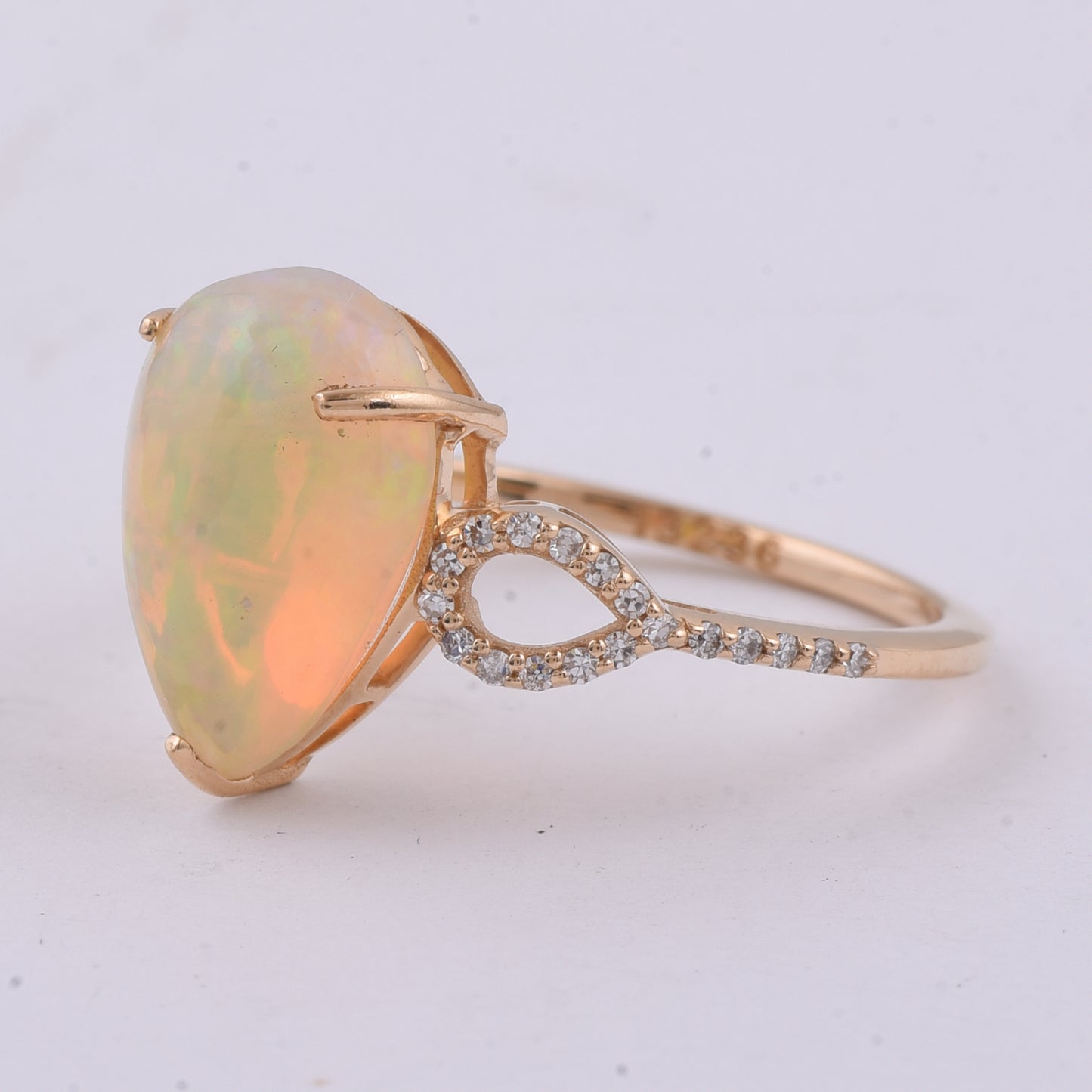 2.83 Ct Pear Cabochon Natural Opal 14K Gold Ring