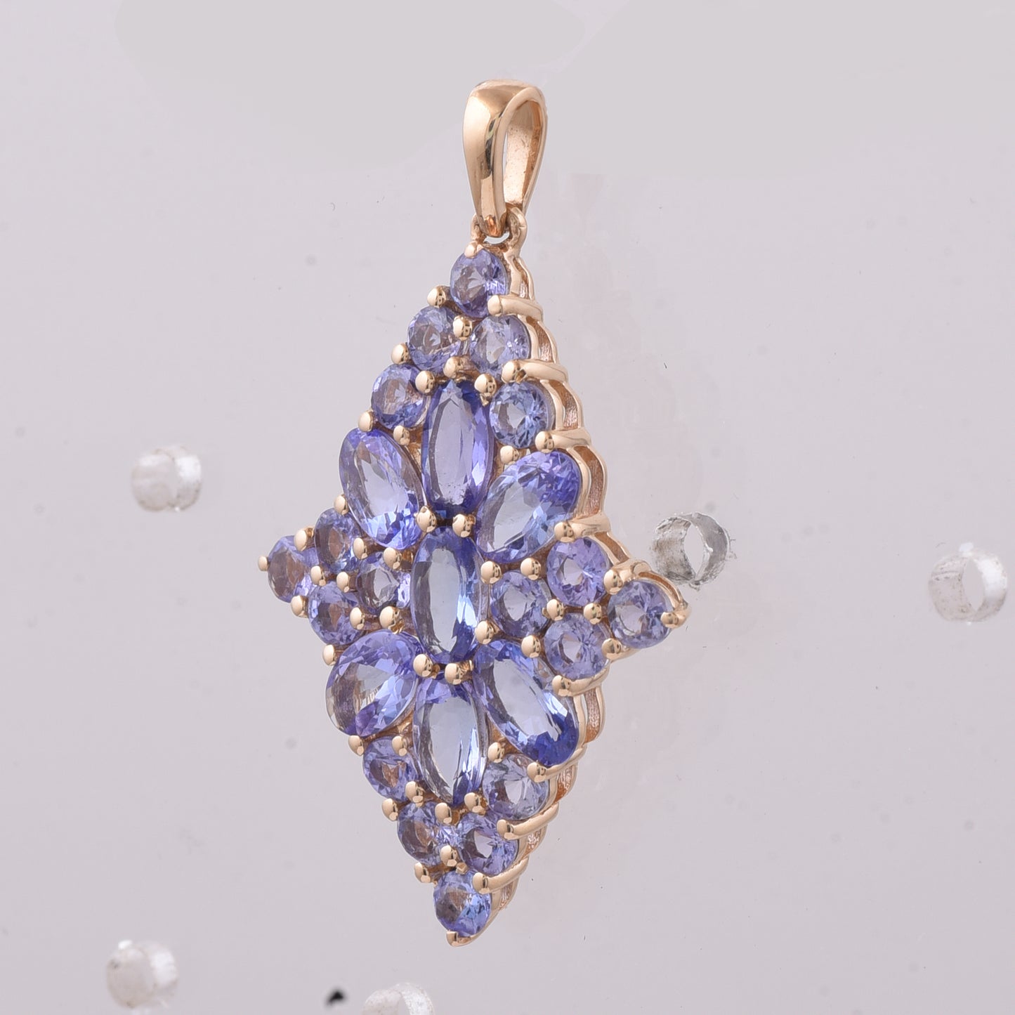 2.83 Ct Oval, Round Natural Tanzanite 14K Gold Pendant