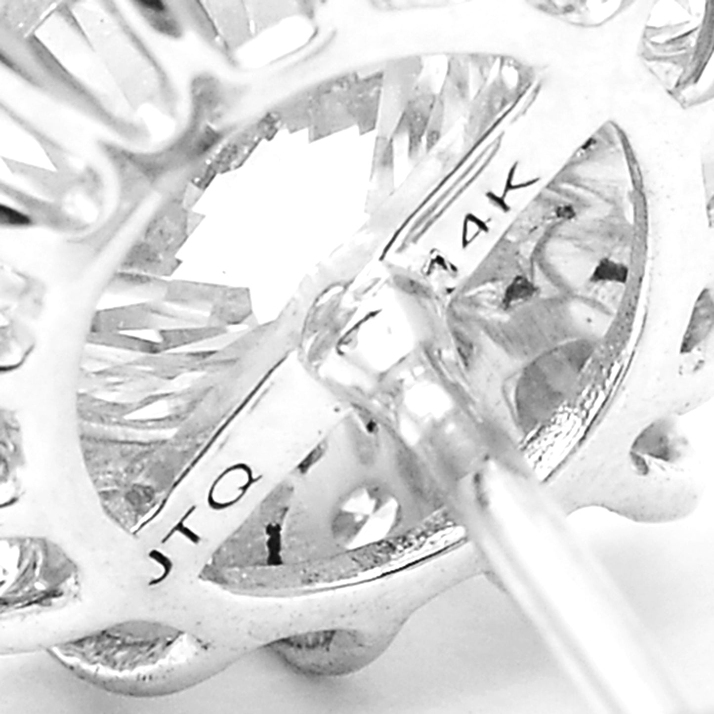 3.90 Carats Lab Grown Diamond 14K Gold Earrings