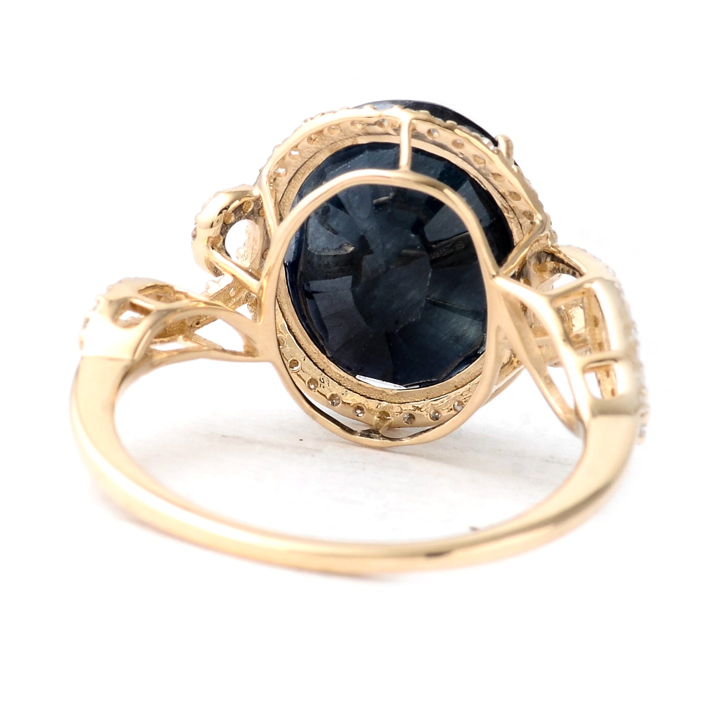 6.75 Ct Oval Mixed Cut Natural Corundum Sapphire 14K Gold Ring