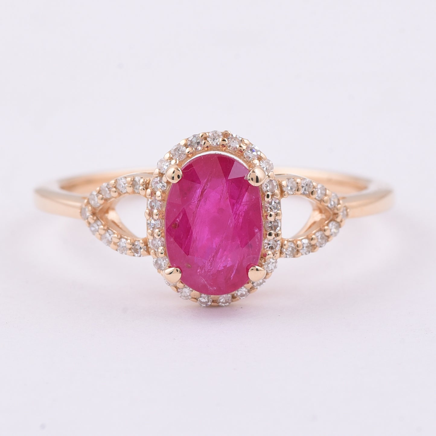 1.57 Ct Oval Natural Ruby 14K Gold Ring