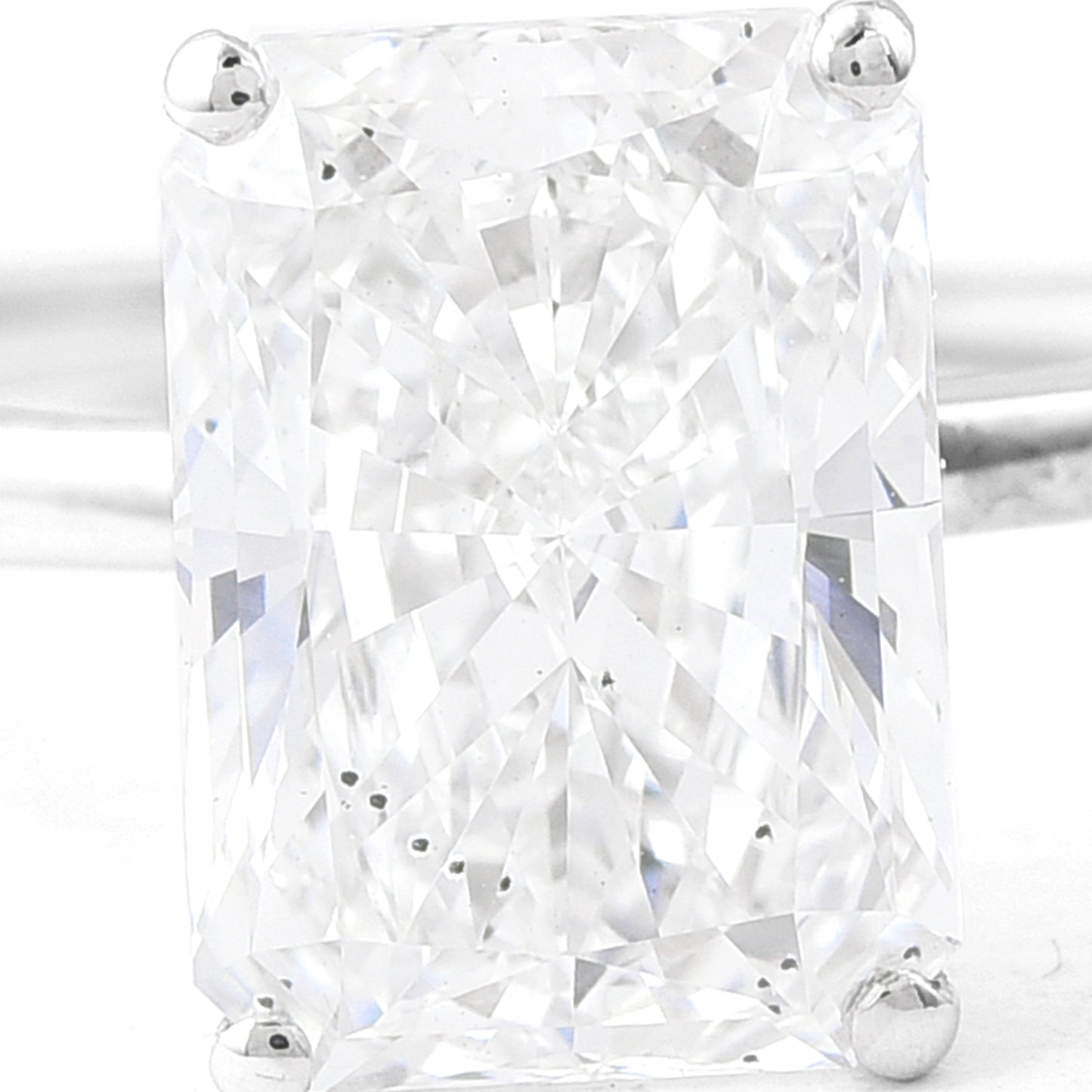 3.04 Carats Lab Grown Diamond 14K Gold Ring