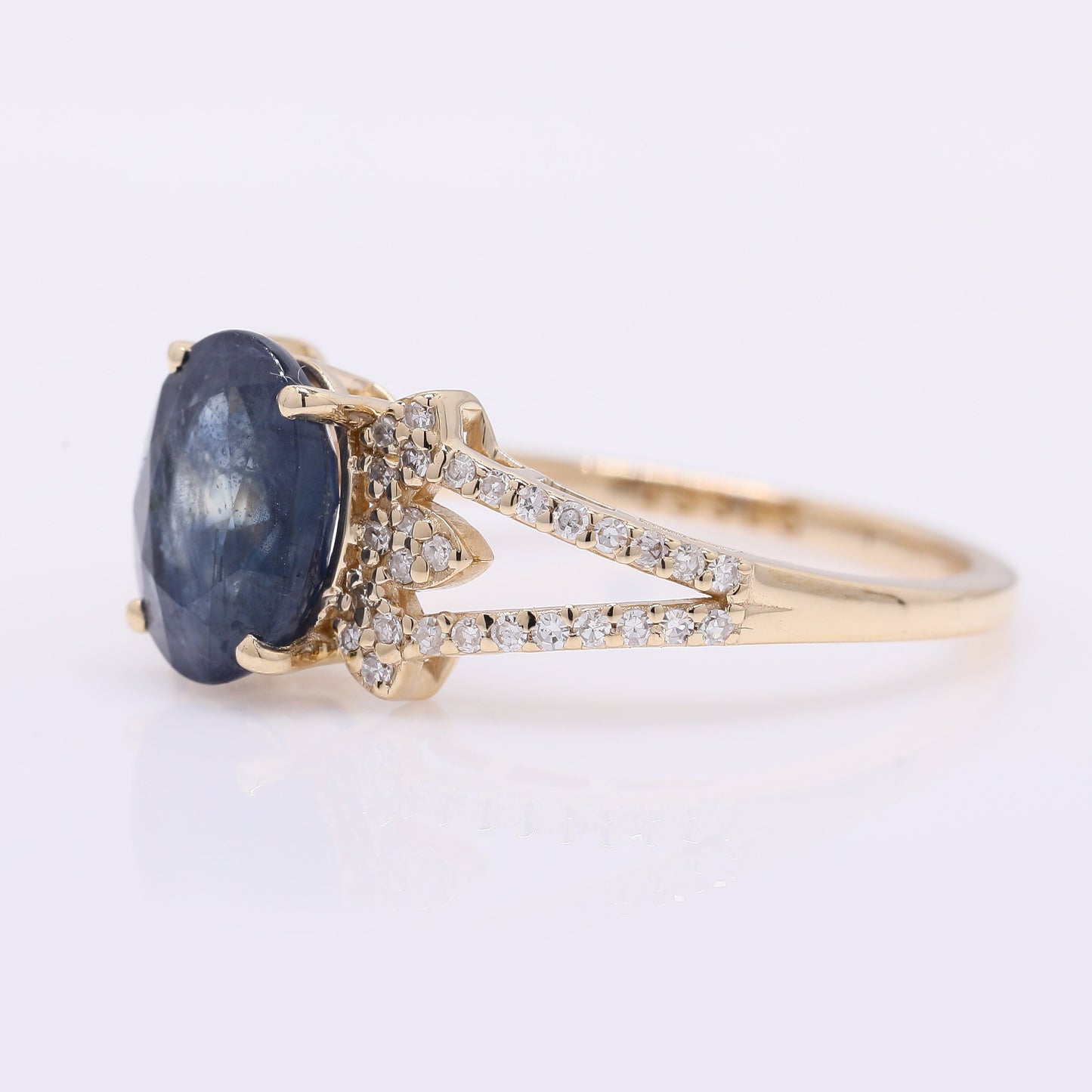 2.35 Ct Oval Mixed Cut Natural Sapphire 14K Gold Ring