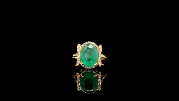 2.71 Ct Oval Natural Emerald 14K Gold Ring
