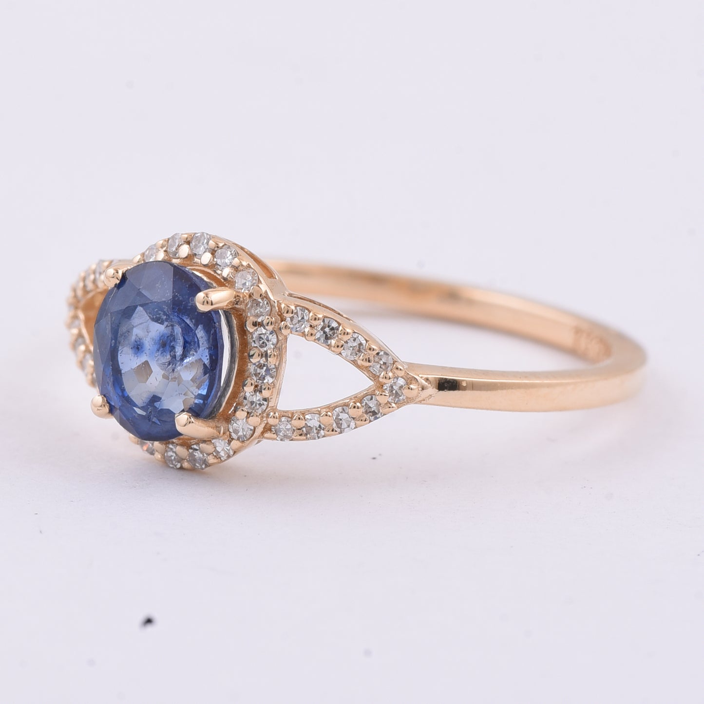 1.14 Ct Oval Natural Sapphire 14K Gold Ring