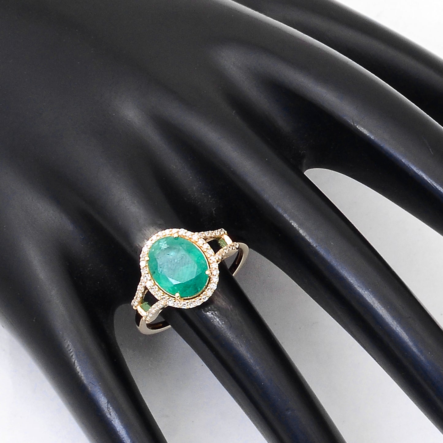 2.00 Ct Oval Mixed Cut Natural Emerald 14K Gold Ring