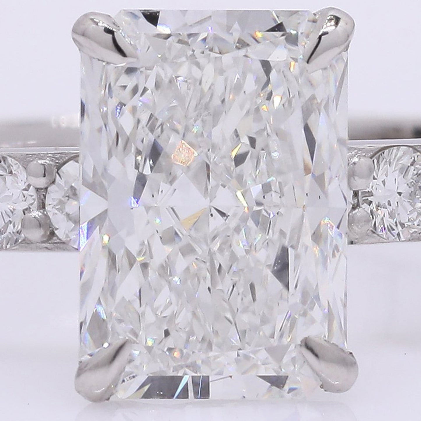2.44 Carats Lab Grown Diamond 950 Platinum Ring