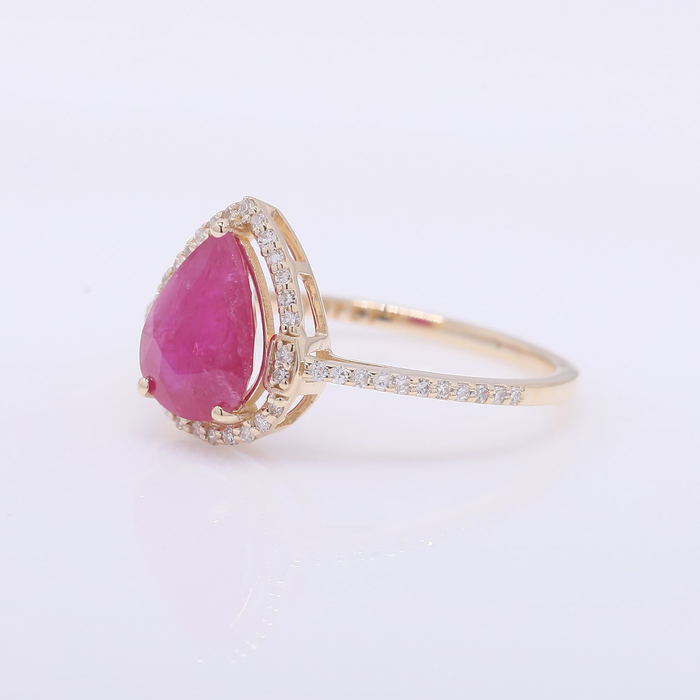 2.05 Ct Pear Mixed Cut Natural Ruby 14K Gold Ring