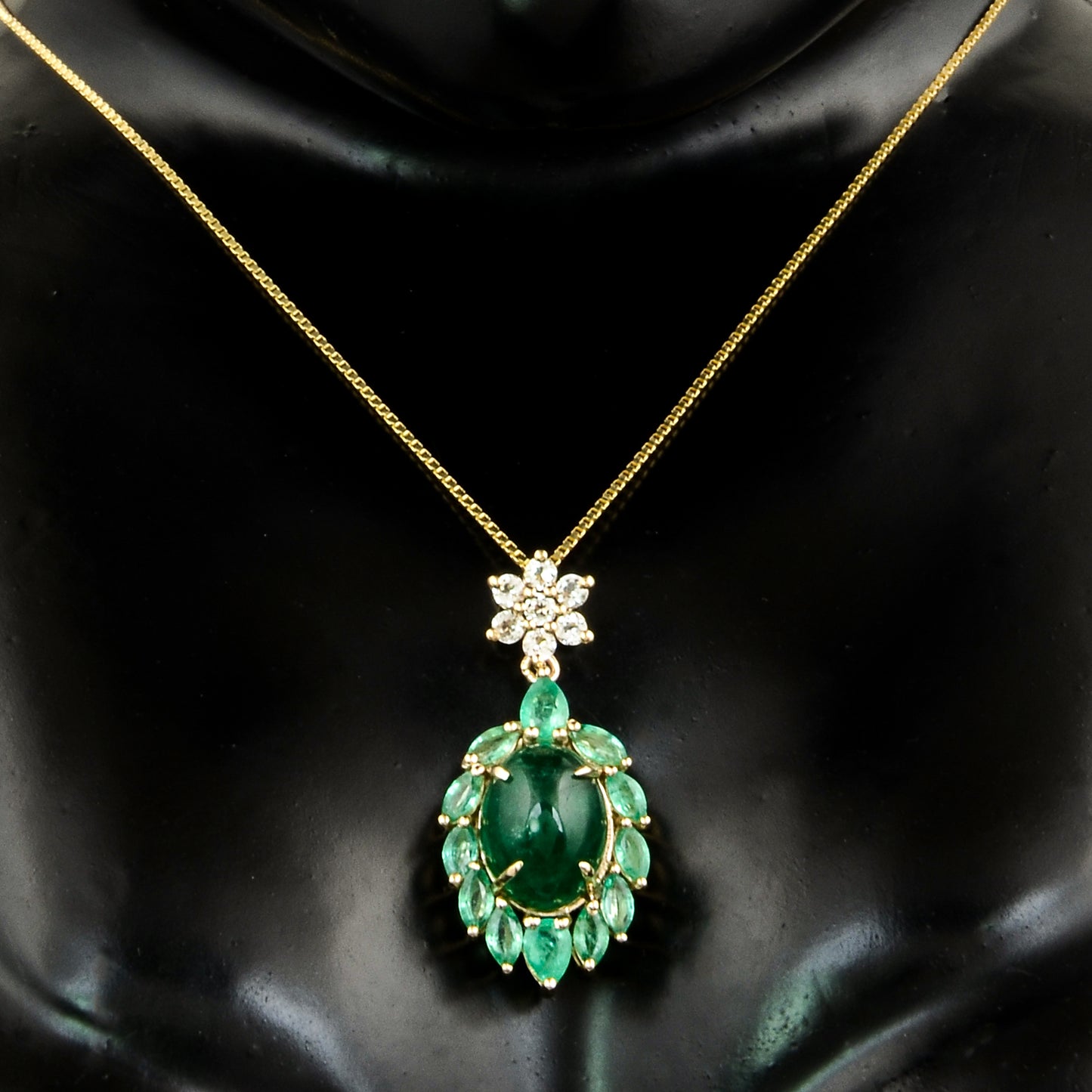 4.61 Ct Oval Natural Beryl Emerald 14K Gold Pendant