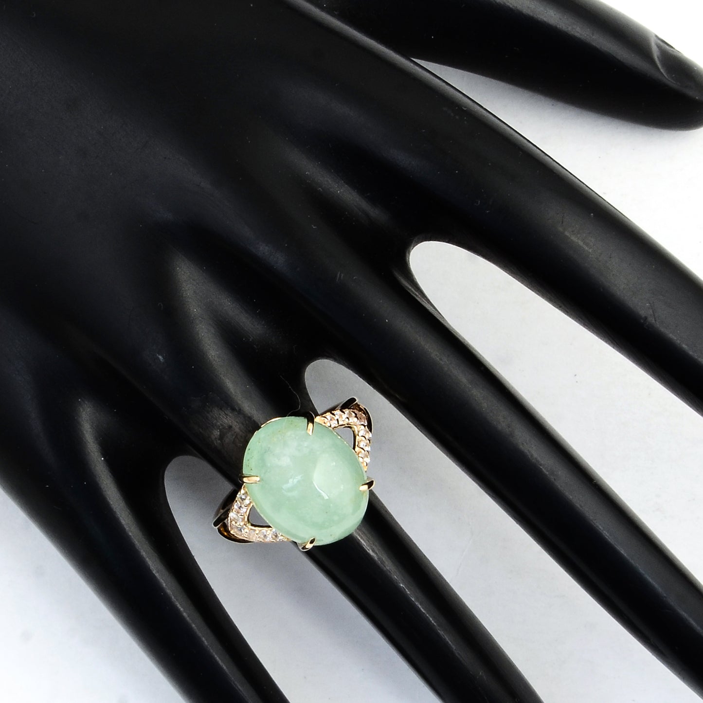 9.30 Ct Oval Emerald 14K Gold Ring