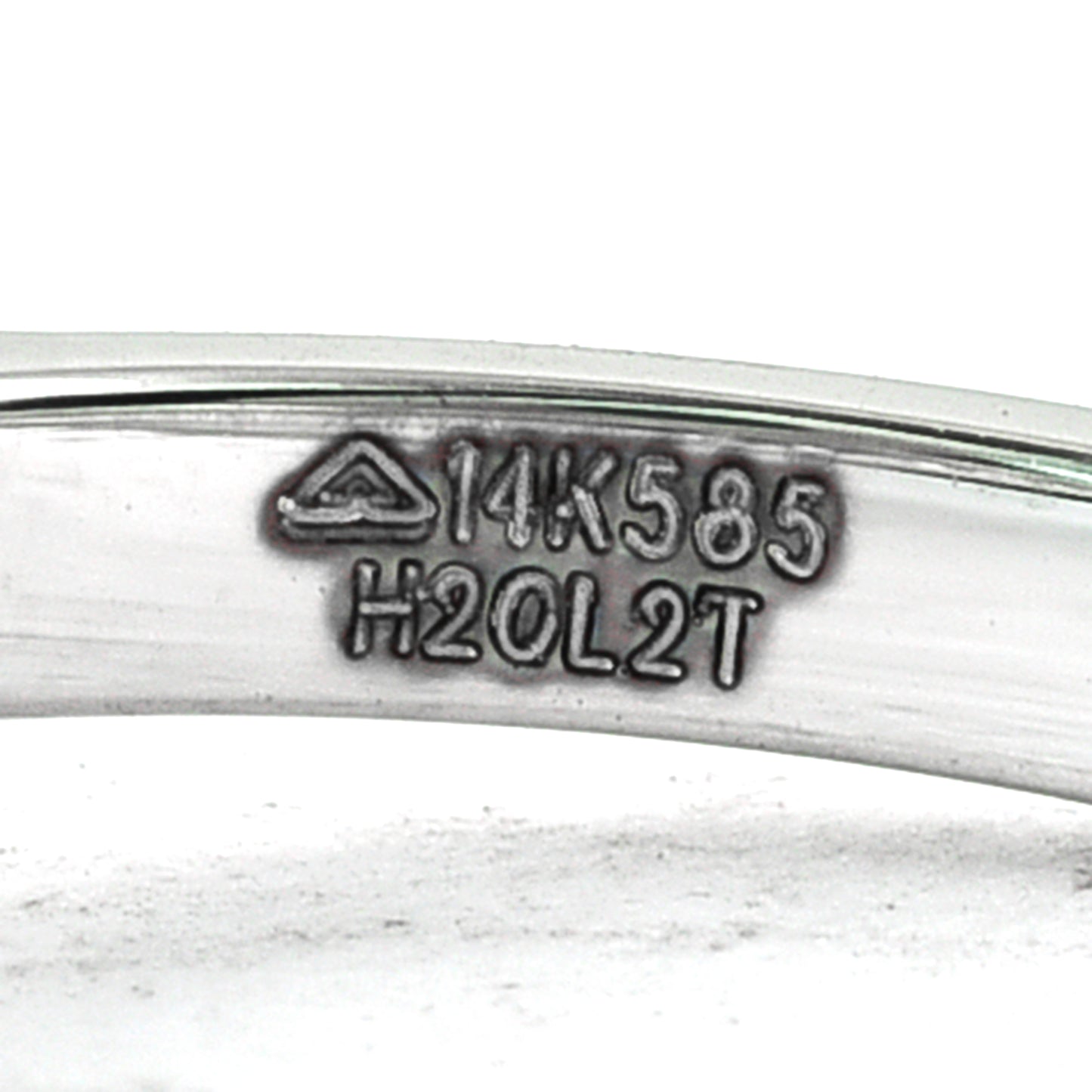 2.30 Carats Lab Grown Diamond 14K Gold Ring