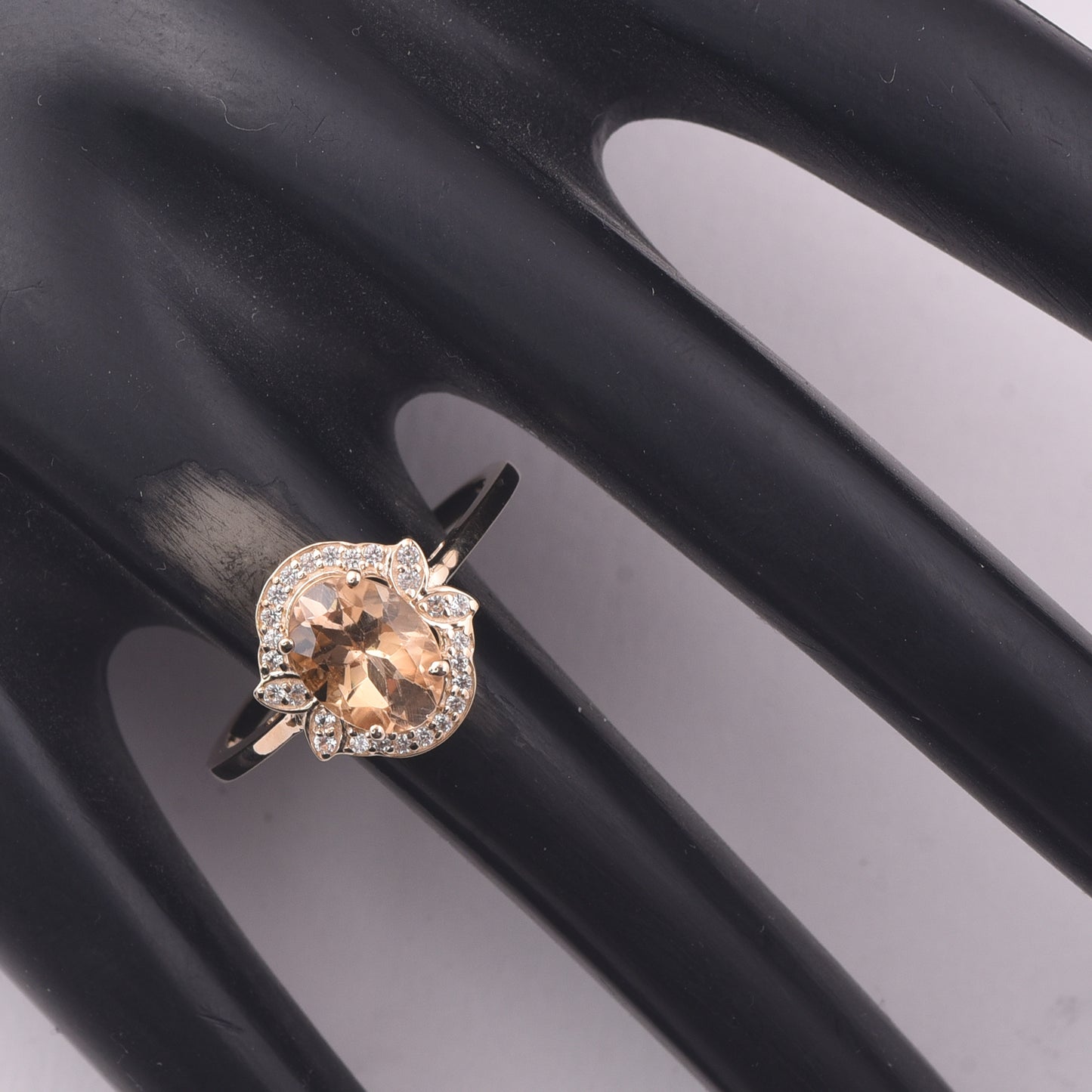 1.42 Ct Oval Tourmaline 9K Gold Ring