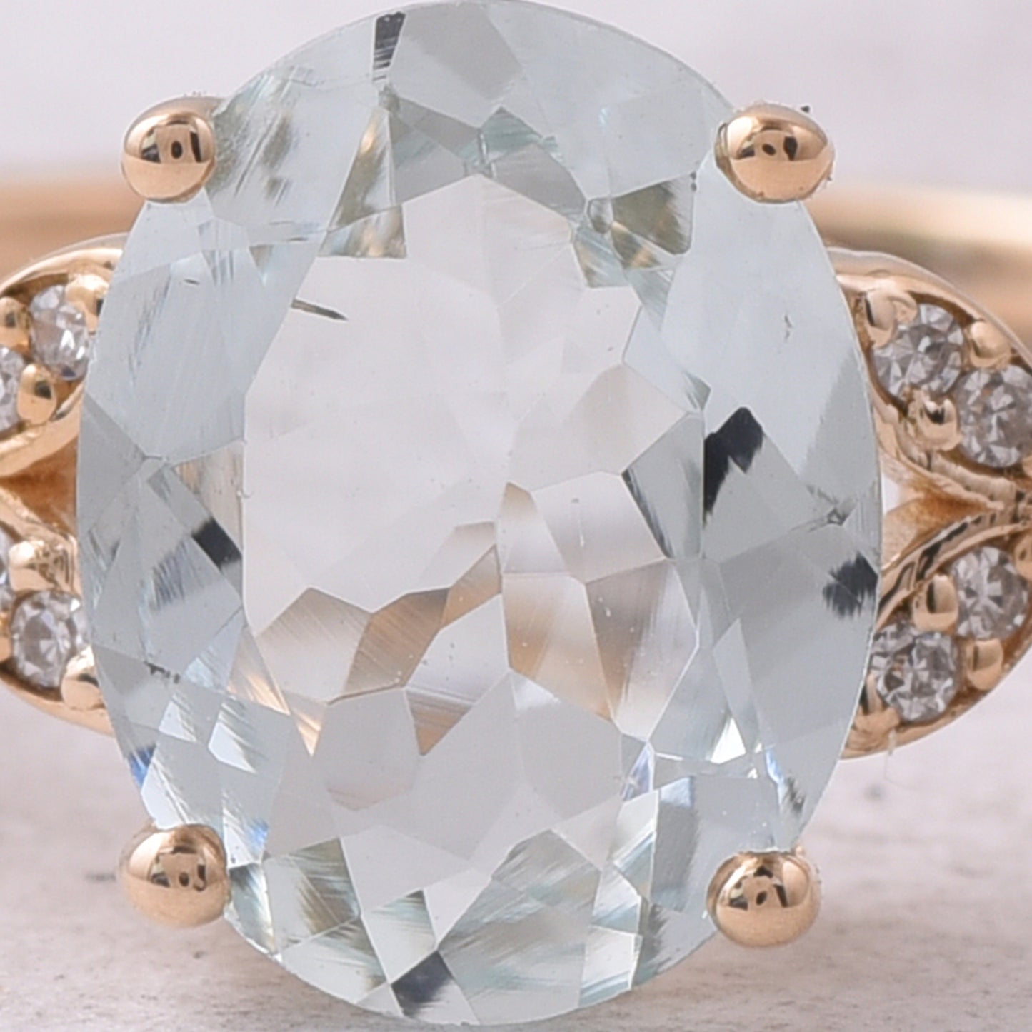 1.50 Ct Oval Mixed Cut Natural Aquamarine 14K Gold Ring