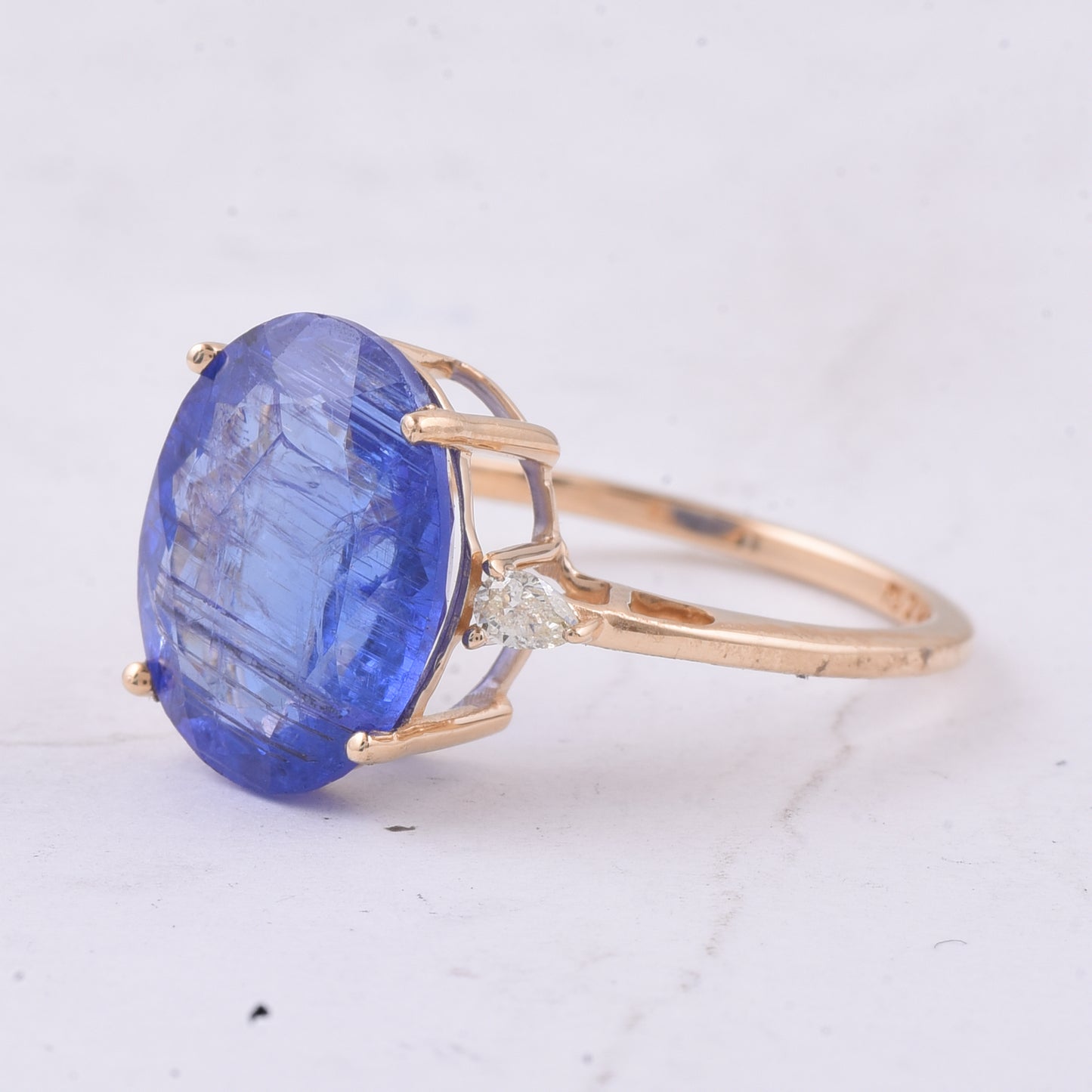 6.06 Ct Oval Natural Tanzanite 14K Gold Ring