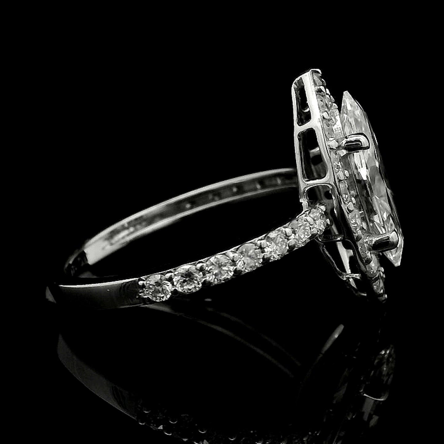 2.23 Carats Lab Grown Diamond 14K Gold Ring