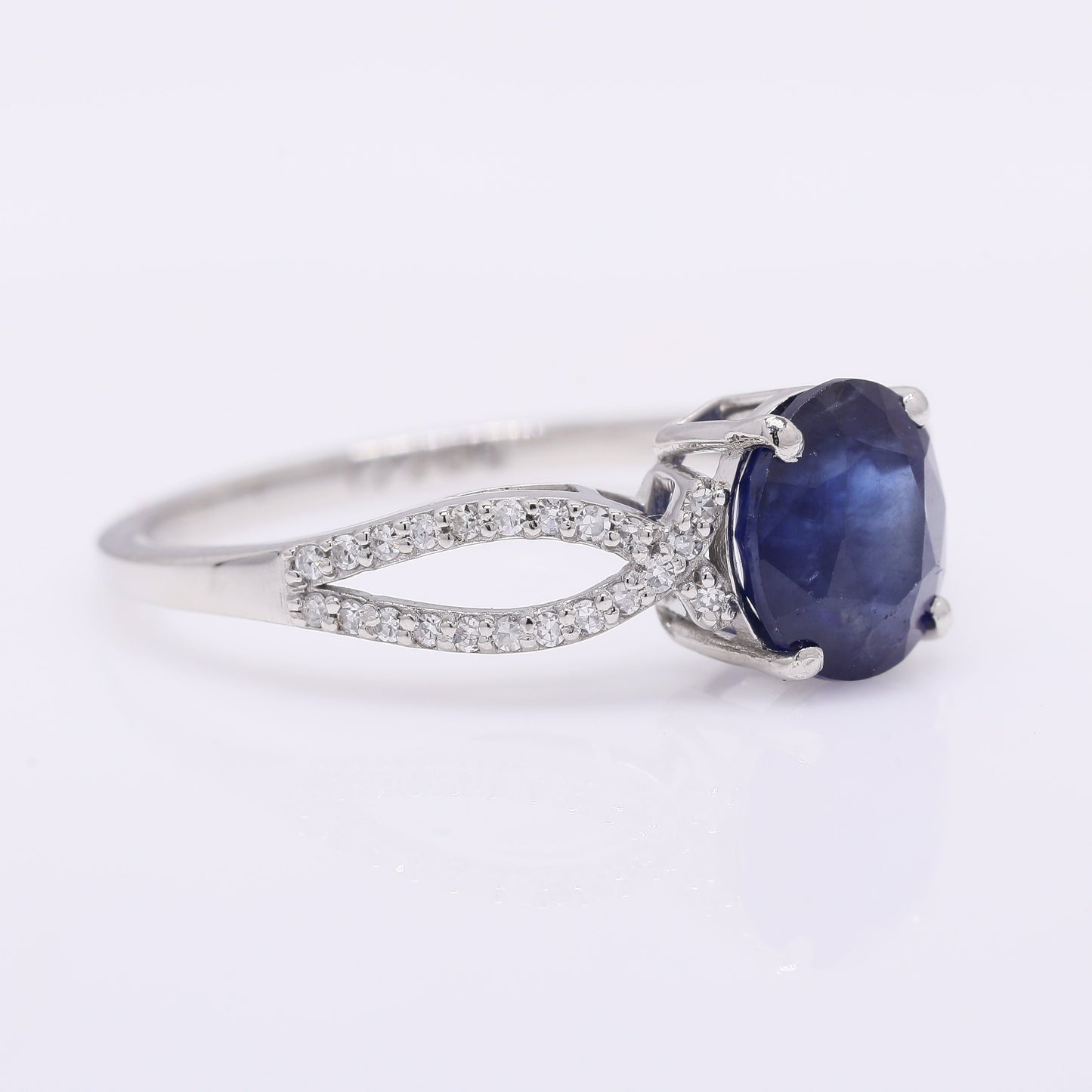 2.25 Ct Oval Mixed Cut Natural Sapphire 950 Platinum Ring