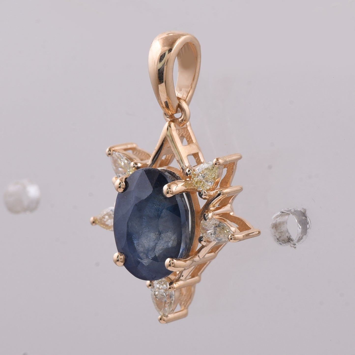 2.12 Ct Oval Natural Sapphire 14K Gold Pendant