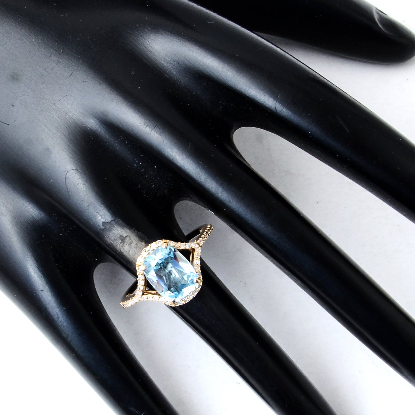 2.37 Ct Rectangular Cushion Mixed Cut Natural Blue Topaz 14K Gold Ring