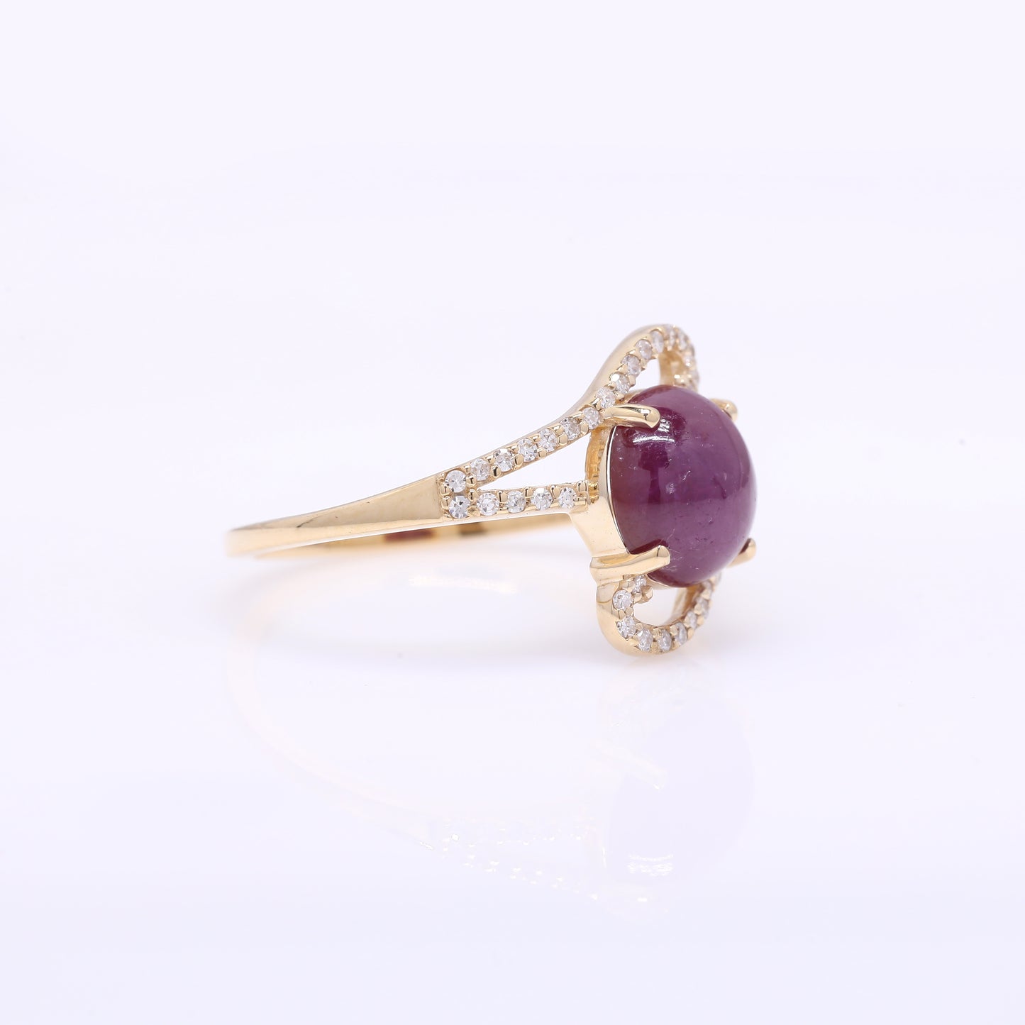 2.84 Ct Round Cabochon Cut Natural Ruby 14K Gold Ring